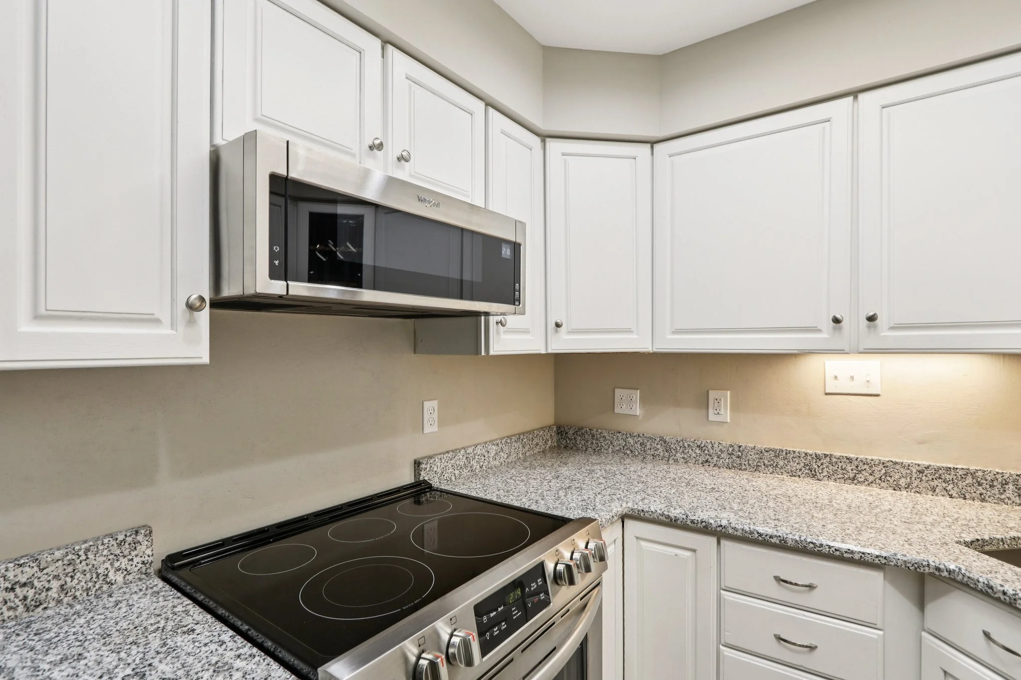 21-web-or-mls-Quail Hollow Ct a-S1209-021.jpg