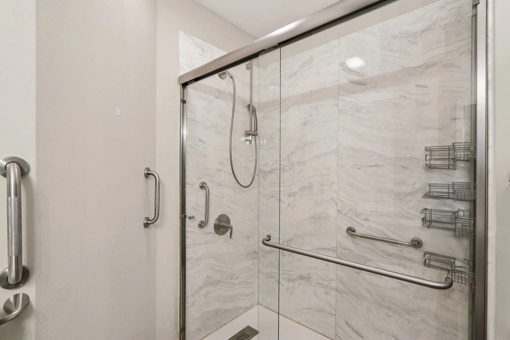 37-web-or-mls-Quail Hollow Ct a-S1209-037.jpg