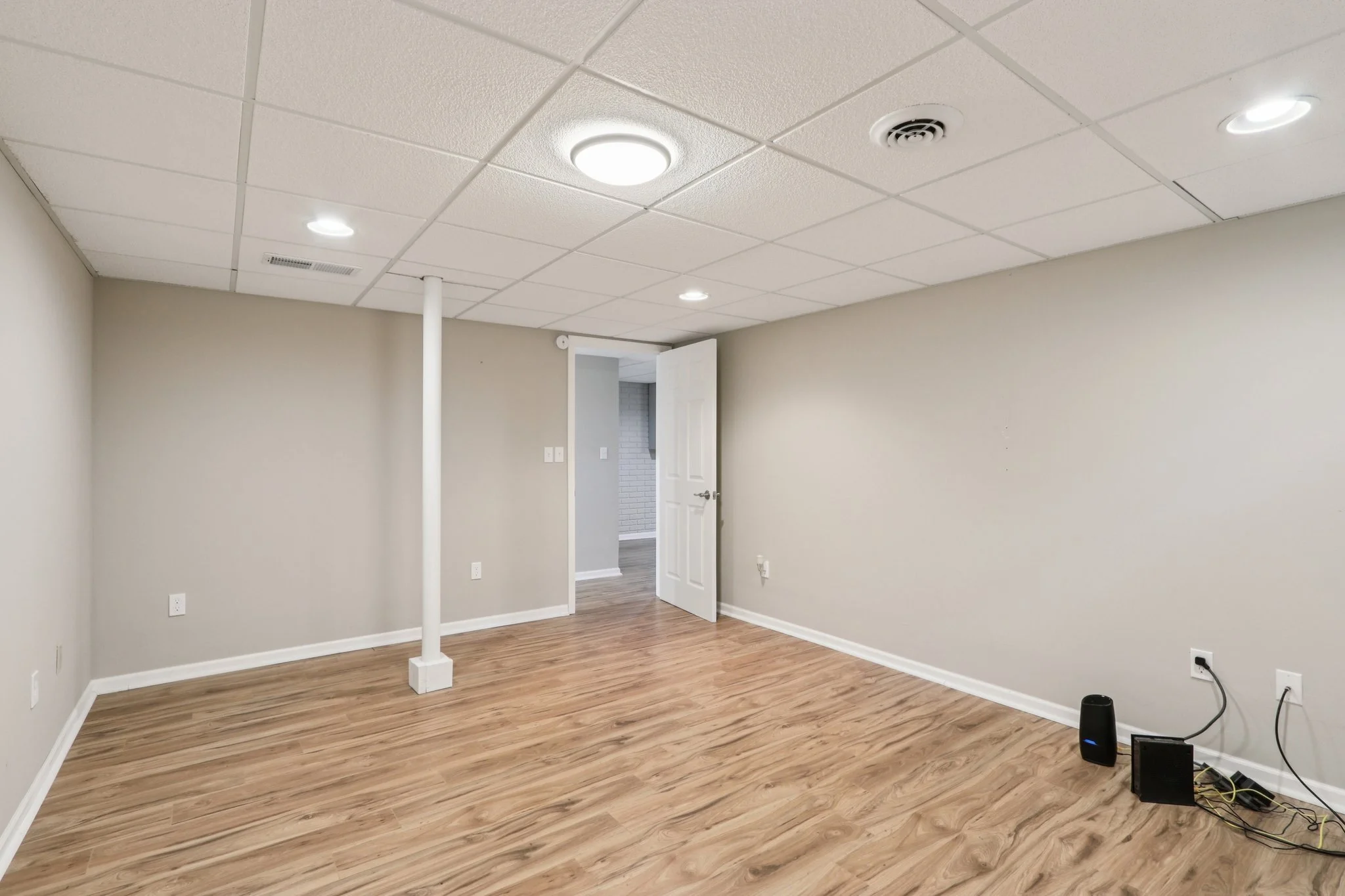 45-web-or-mls-Quail Hollow Ct a-S1209-045.jpg