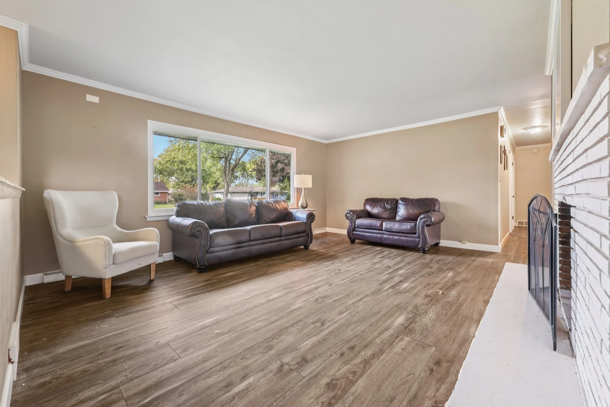 7-web-or-mls-N 165th St-S1510-007.jpg