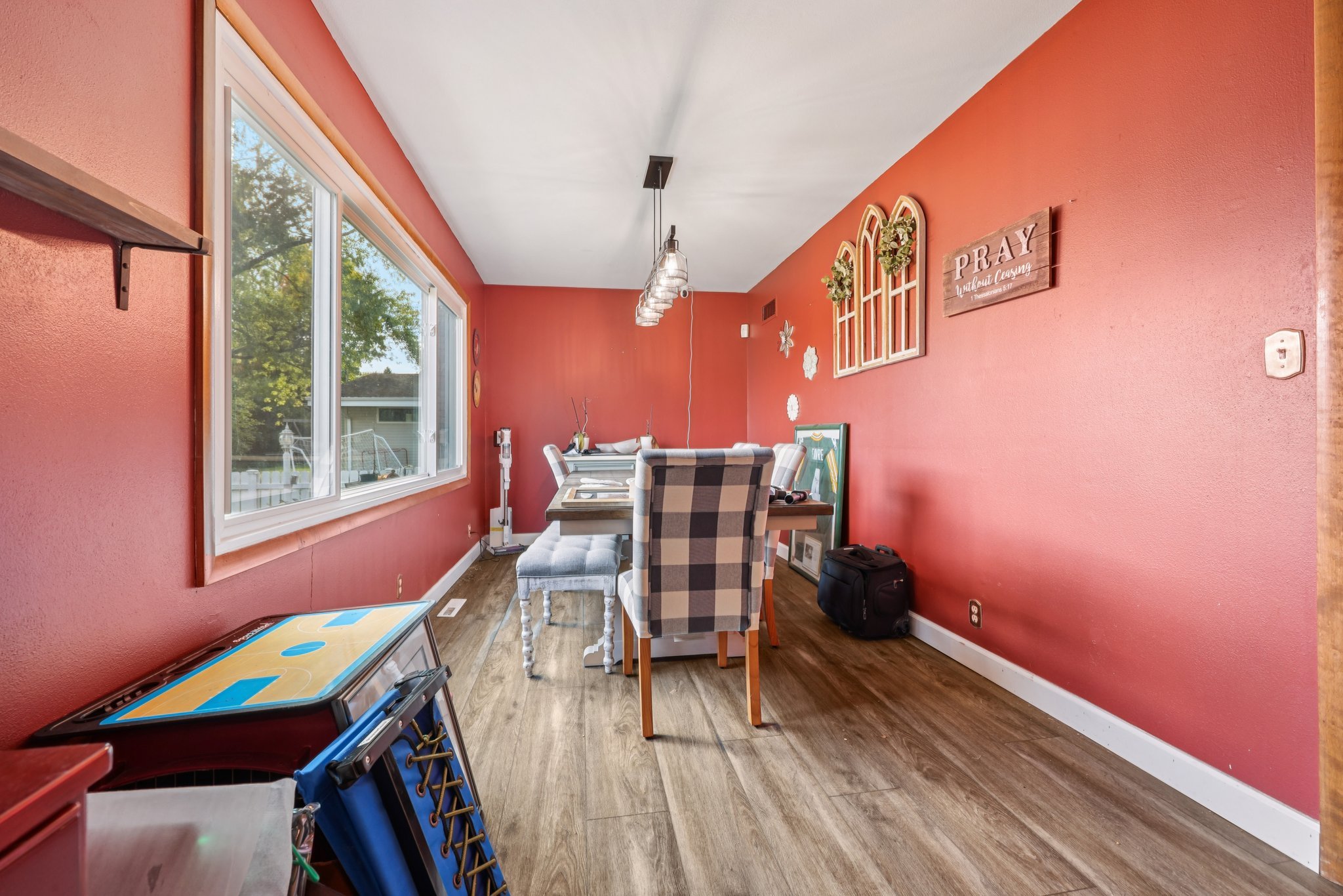 15-web-or-mls-N 165th St-S1510-015.jpg