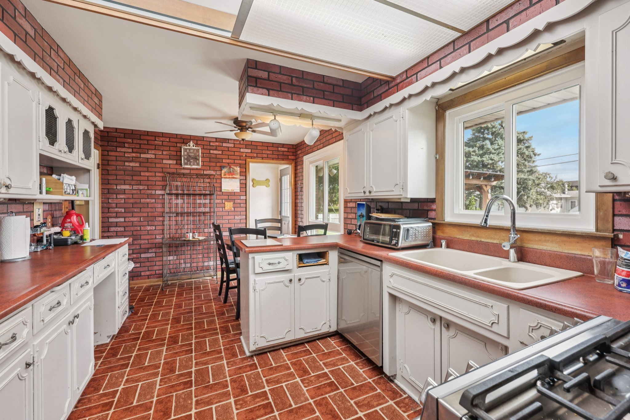 21-web-or-mls-N 165th St-S1510-021.jpg