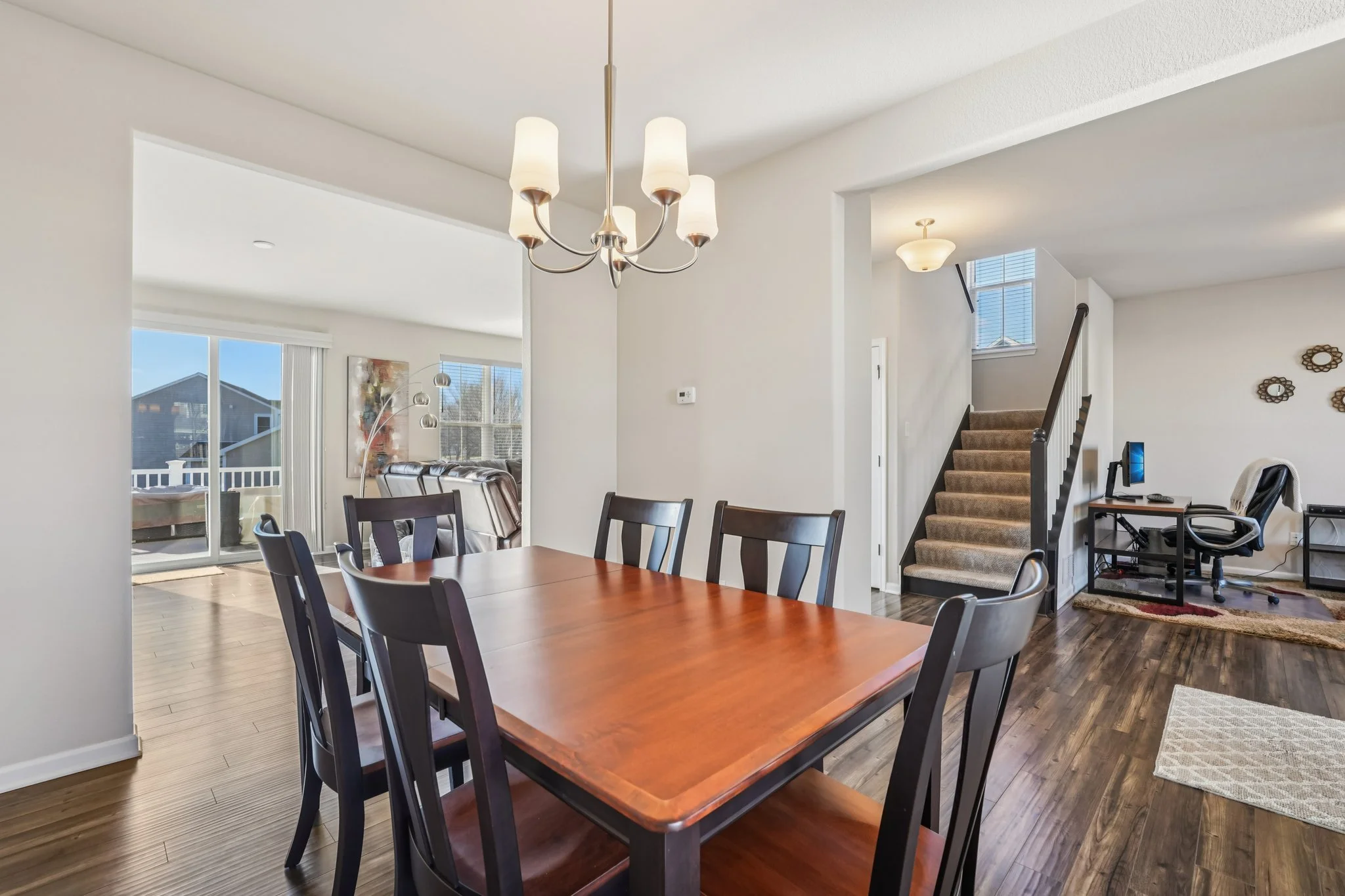 15-web-or-mls-Windrush Dr-S1001-015.jpg