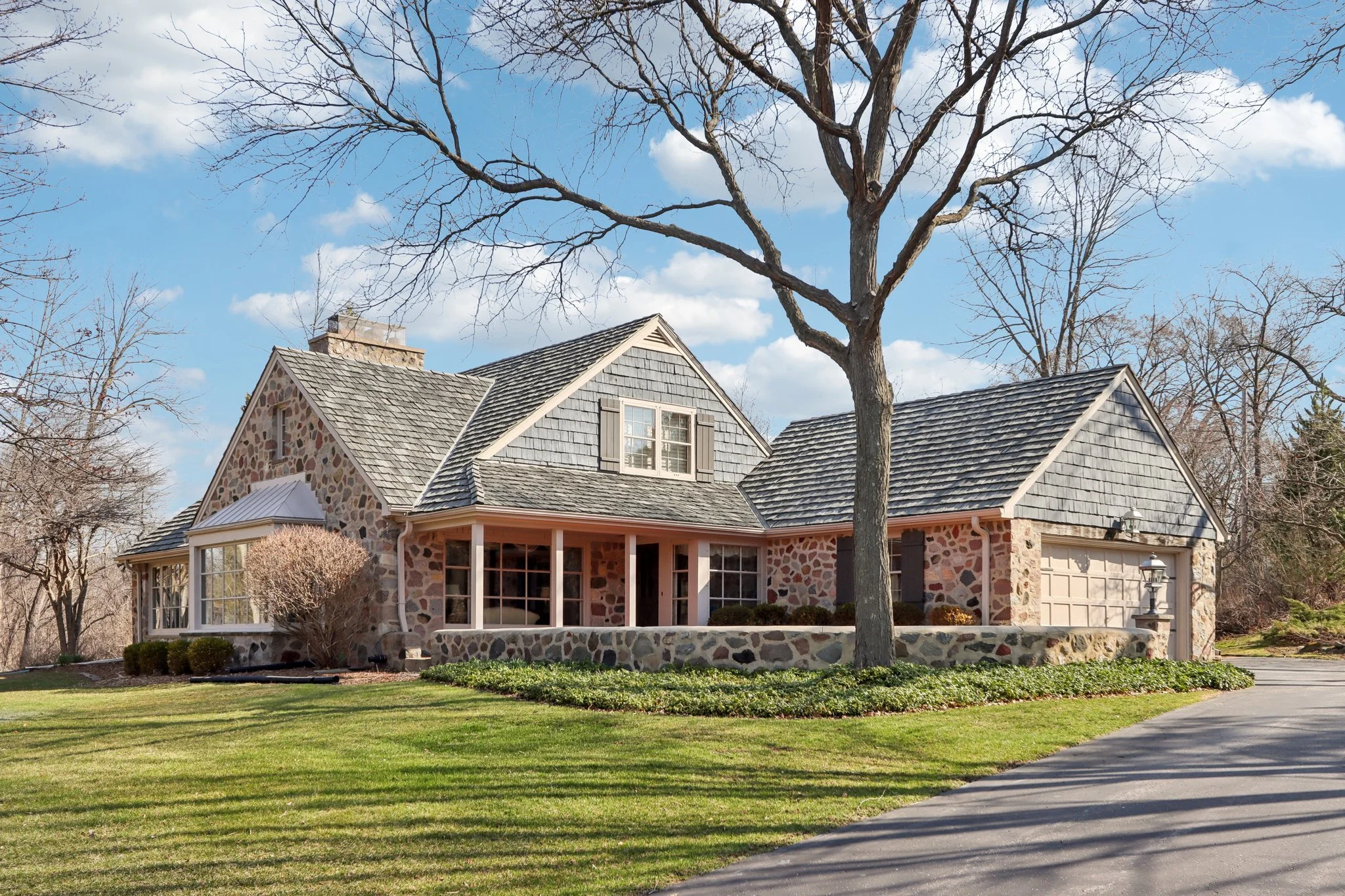 6-web-or-mls-Lakeside Dr-S3103-006.jpg