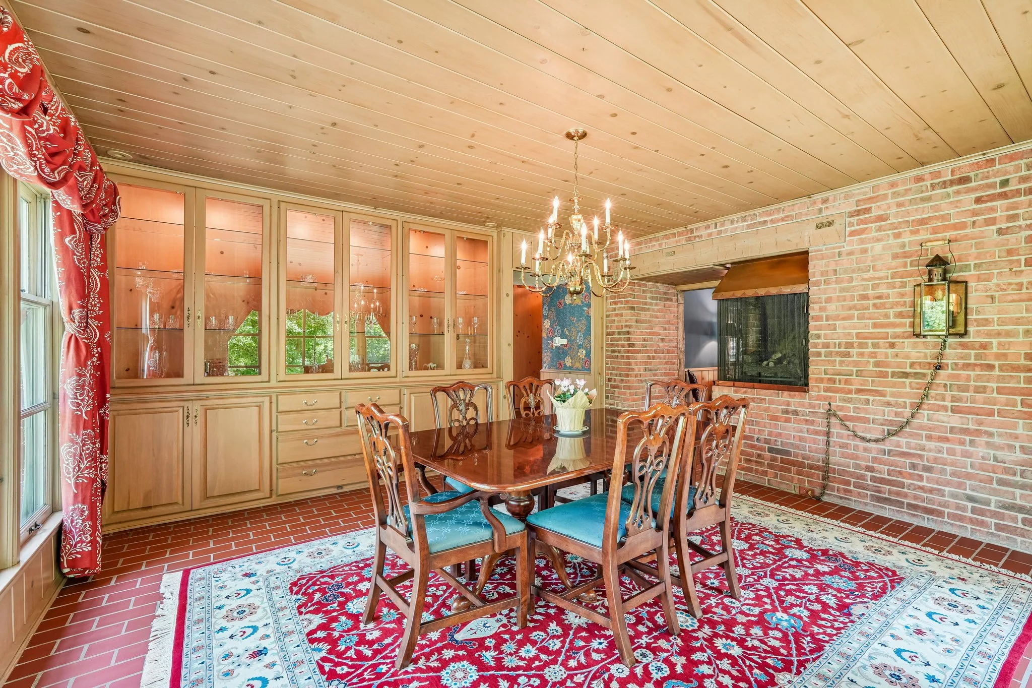 19-web-or-mls-Lakeside Dr-S2805-019.jpg