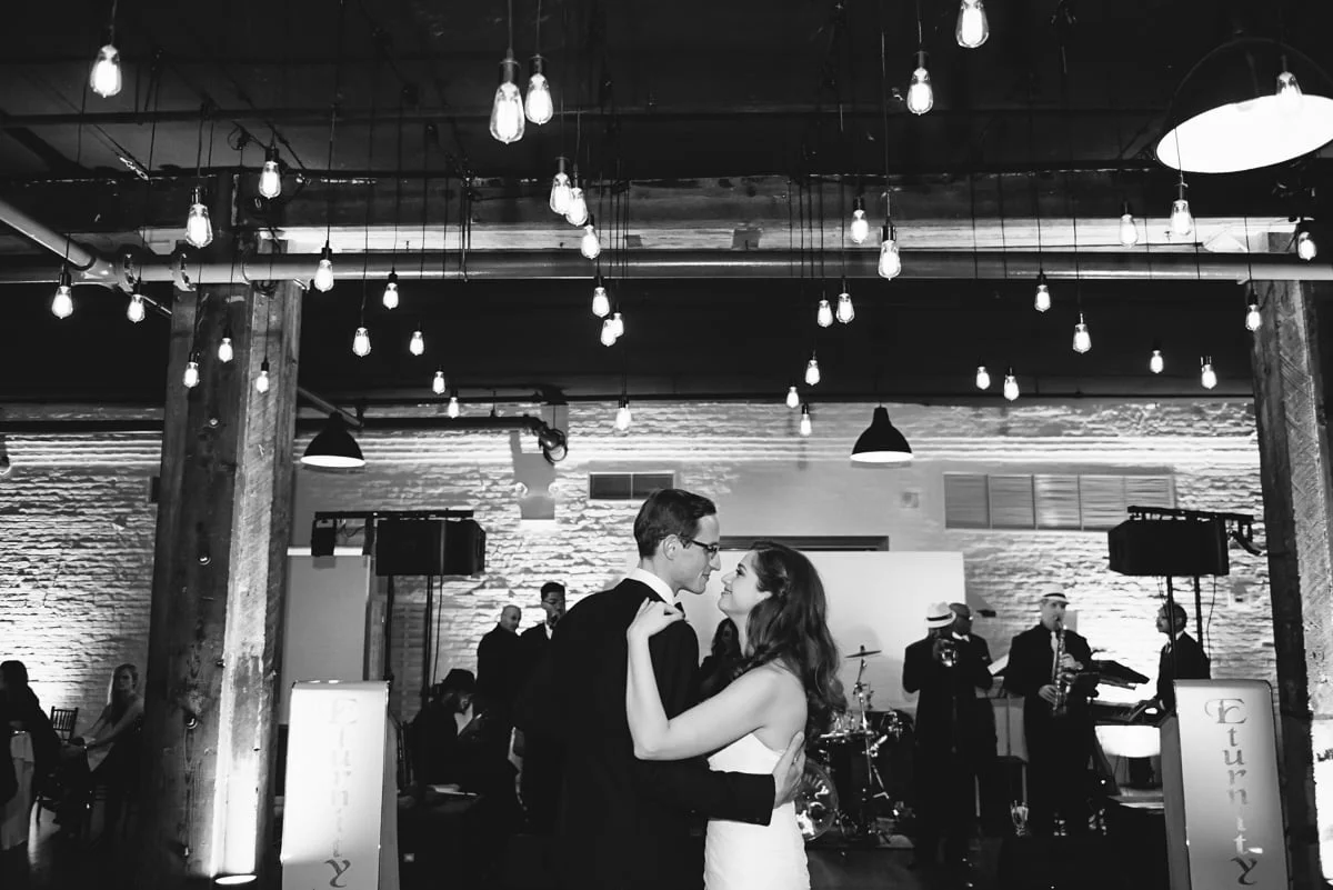 Liberty-Warehouse-Brooklyn-Wedding-10.jpg