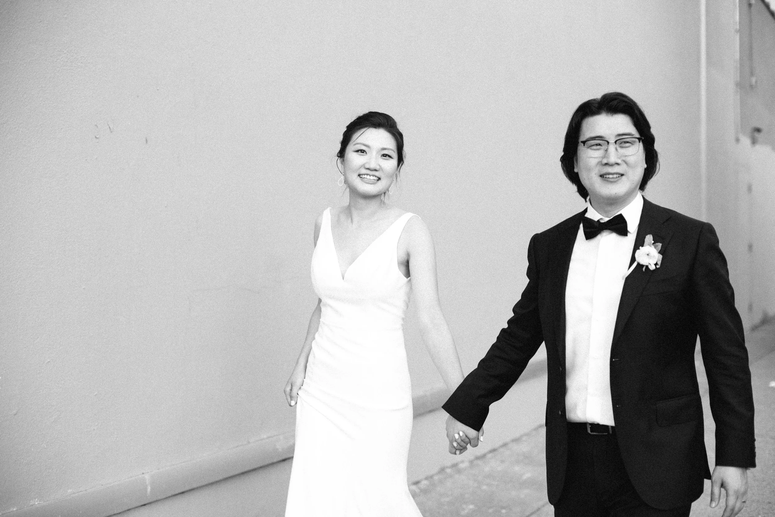 NYC_Wedding_Photography_Dobbin_Street_Brooklyn_Sandy_SooHoo_10.JPG