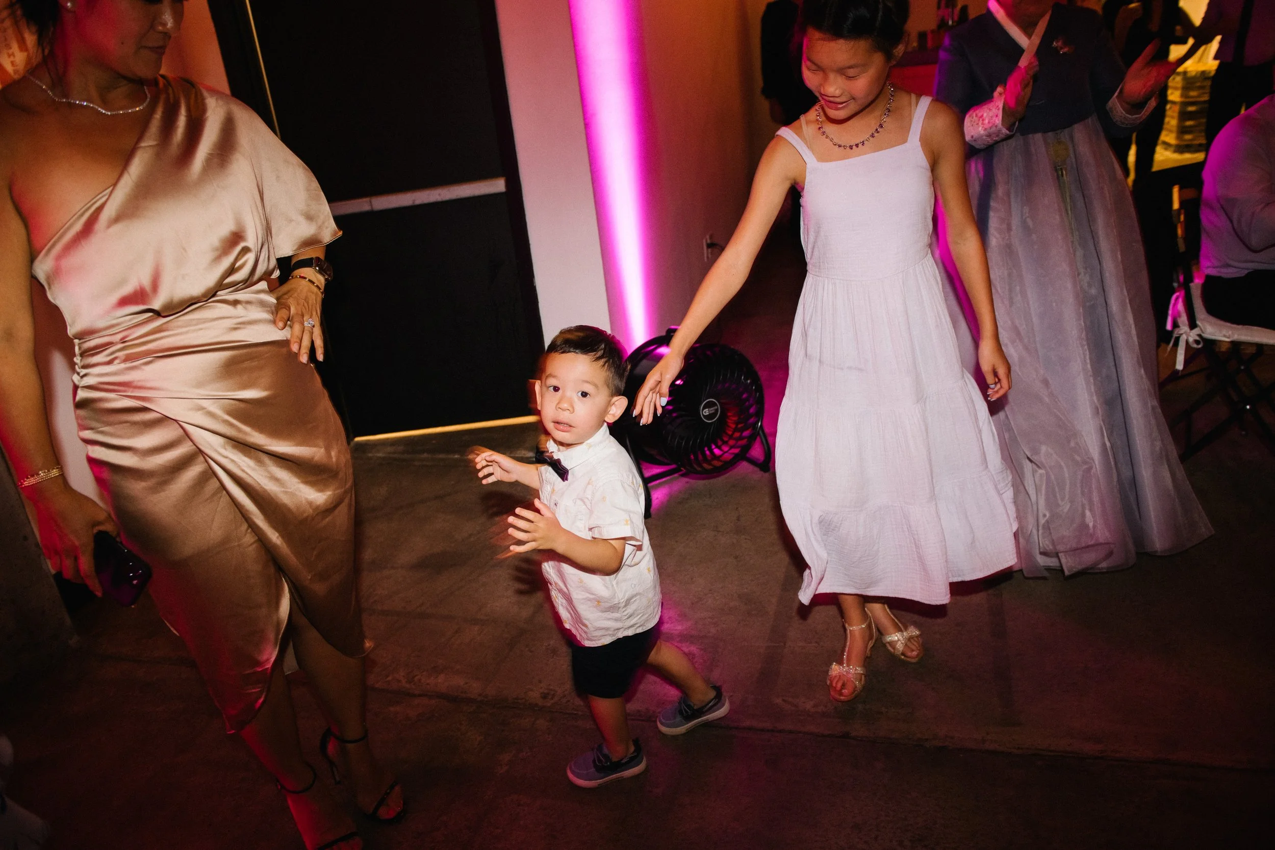 NYC_Wedding_Photography_Dobbin_Street_Brooklyn_Sandy_SooHoo_46.JPG