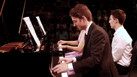 Gif 2019 3.gif