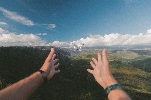 Some days you just have to touch the sky
.
.
.
.
#videoproduction #video #hawaii #hawaiivideographer #hawaiidrone #drone #videography #broll #royaltyfreefootage #bts #hawaiimedia 
#videoproducer #visual #freelance #palmtrees #peacefulfromabove #thank