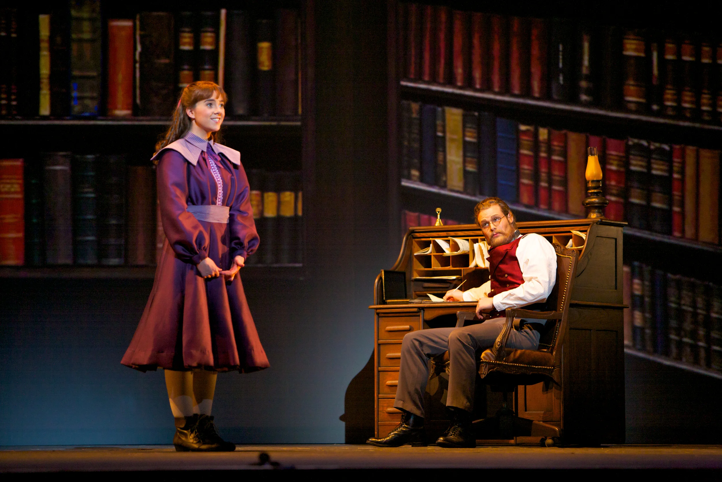 Sarah Shafer and Philippe Sly ( Mary Lennox, Lord Craven ). 