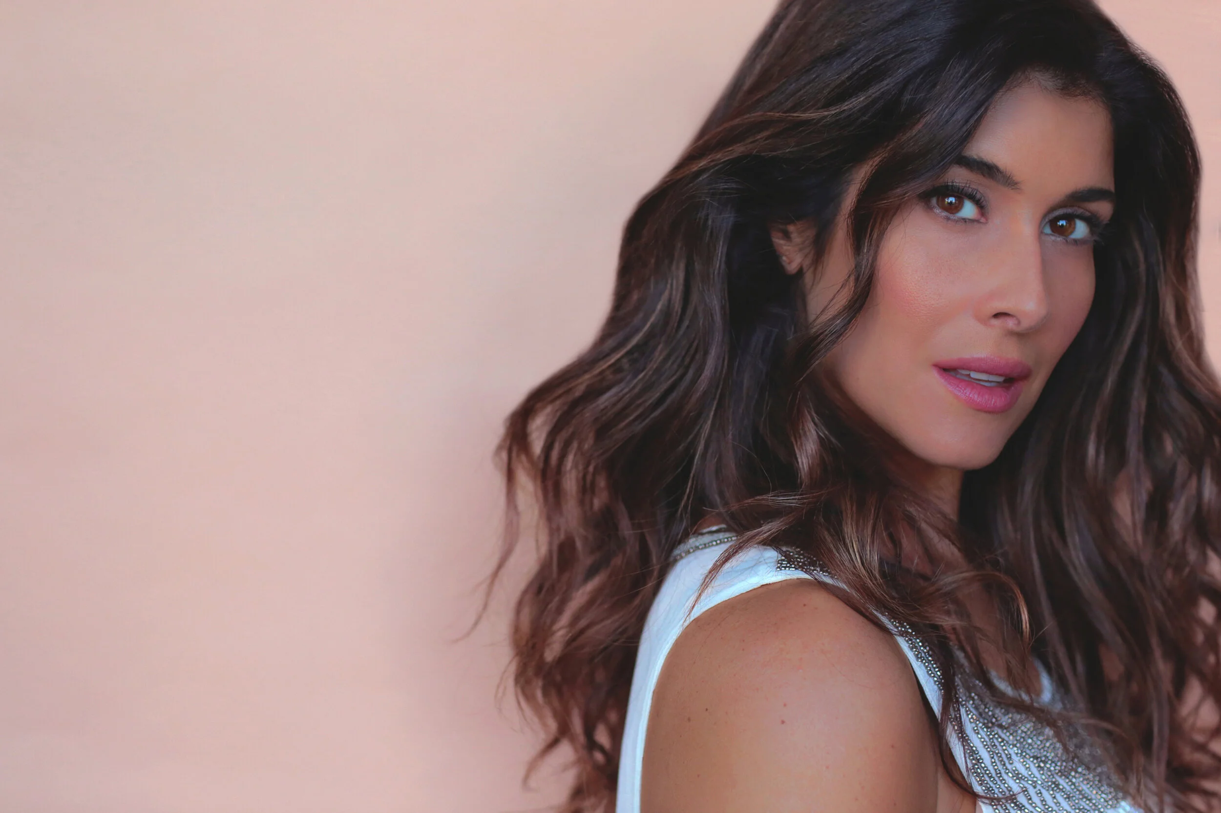 Resume — Krizia Bajos