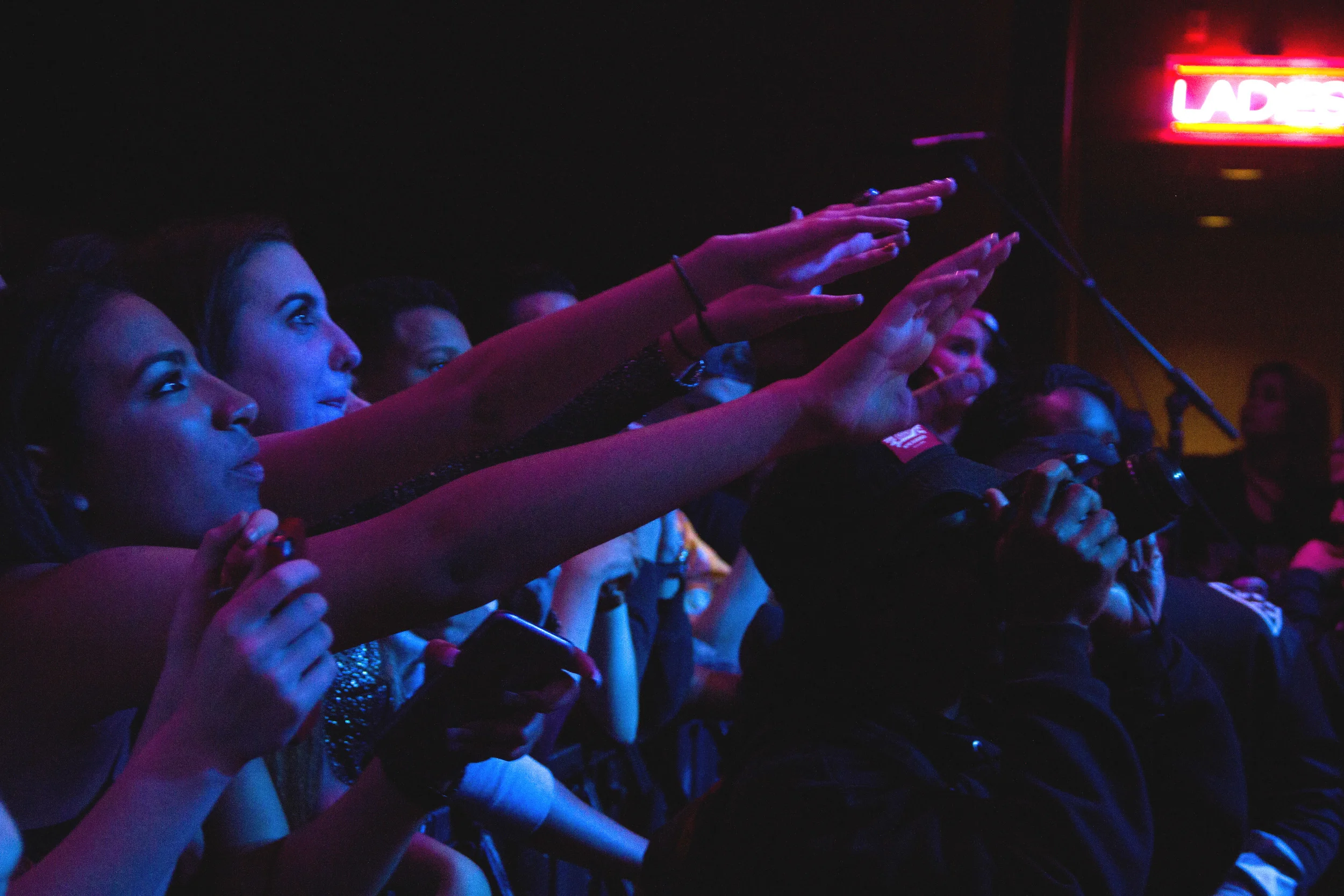 crowd (3).jpg
