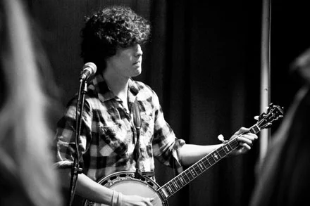 web_bentstrings_pcrane