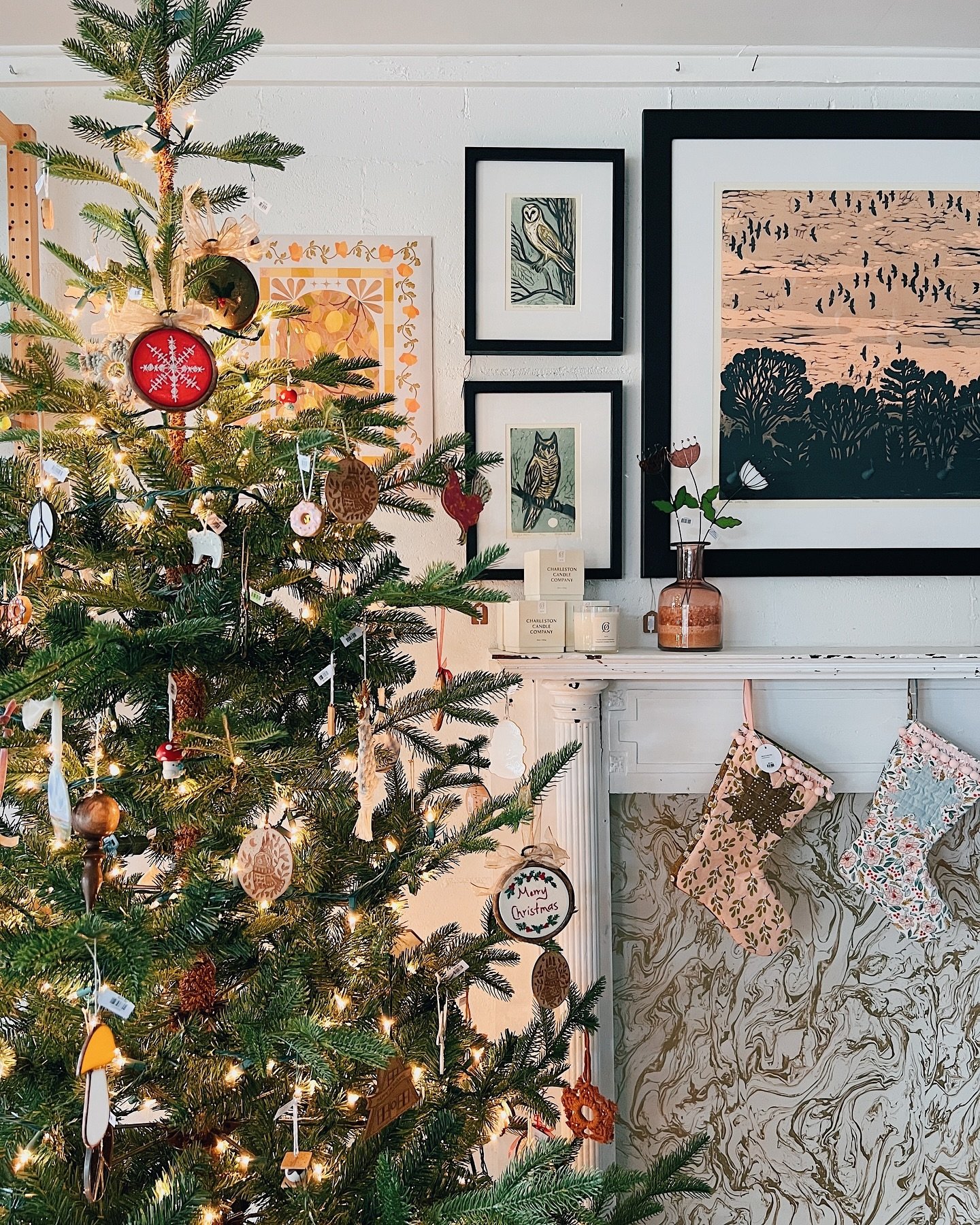 We&rsquo;re OPEN today (and all weekend)! Shop local, shop small! The Holiday Pop Up Shop has giftable handmade  goods for everyone on your list.

🚩The Indie Craft Parade Holiday Pop Up Shop is open weekends in November &amp; December (Friday, Satur