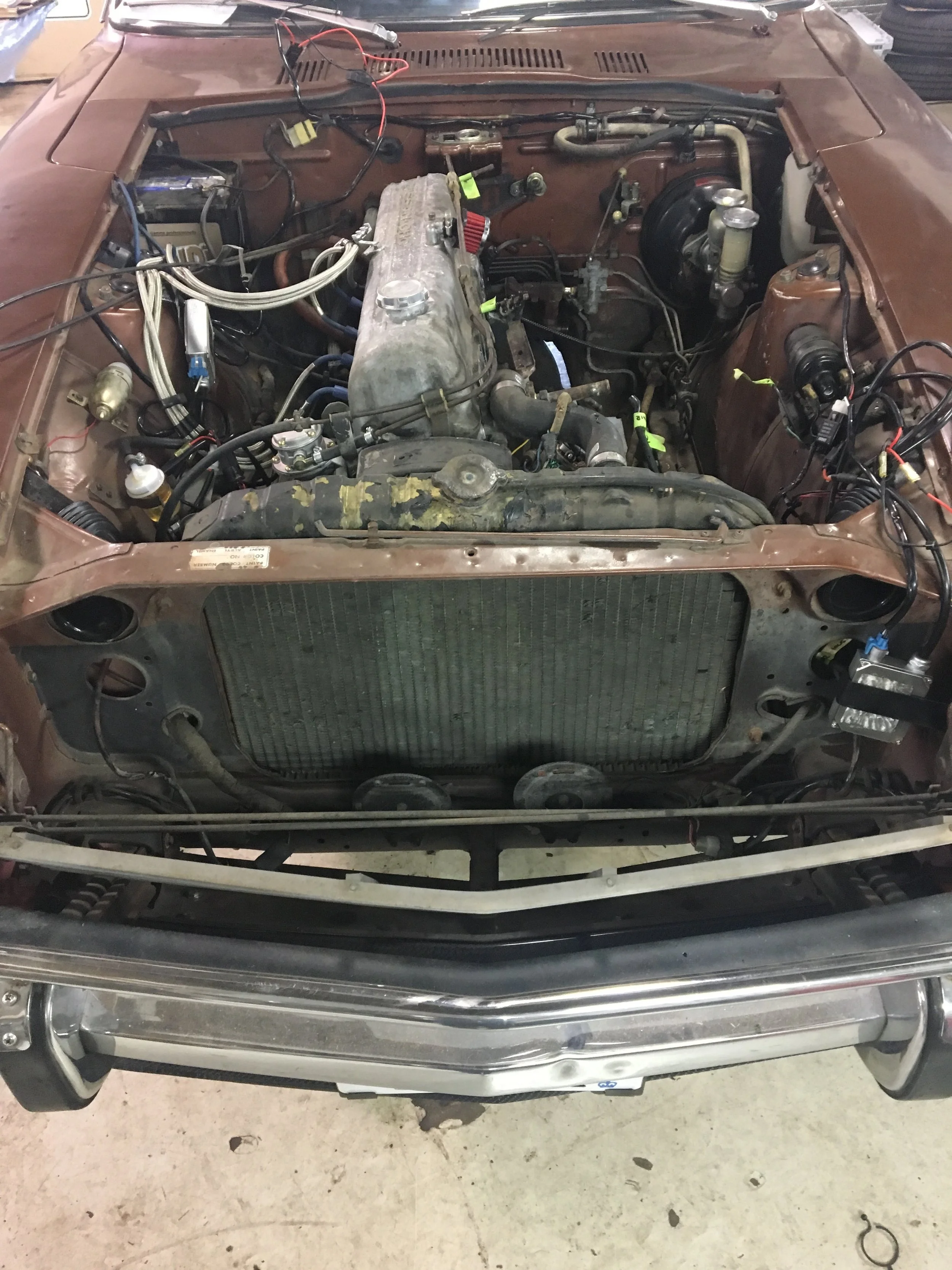 240z Hood Removed