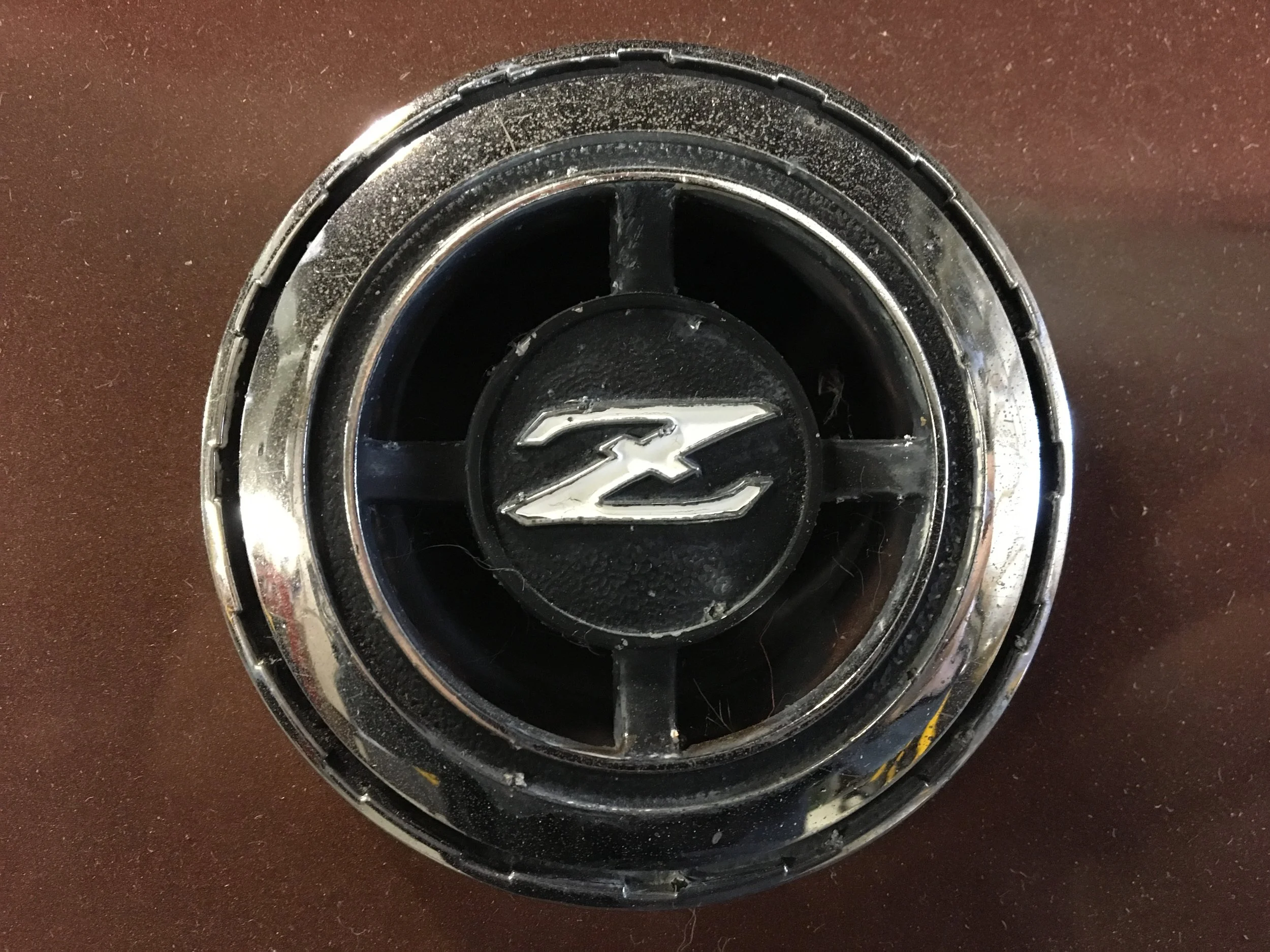 240z Logo