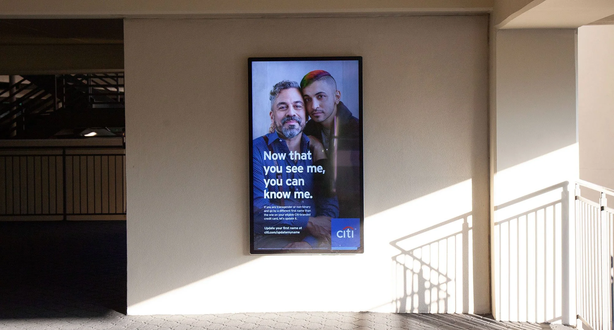 citi_hello_2_xl-1.jpg
