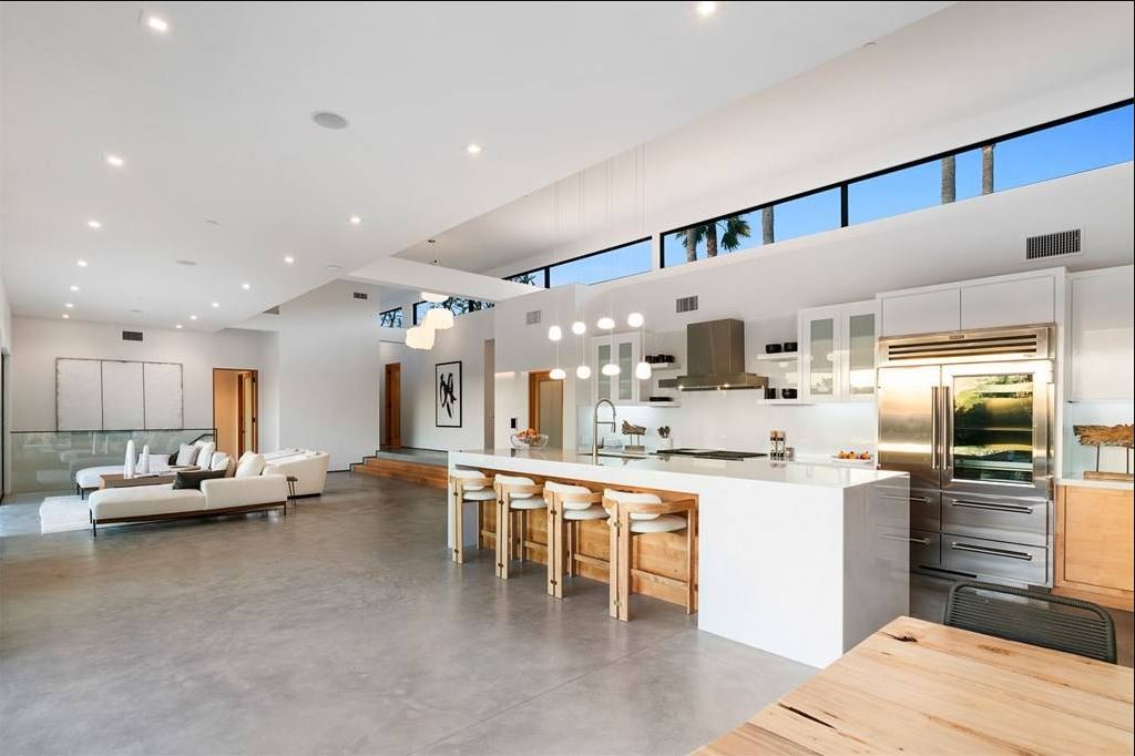 capture kitchen dinning.JPG