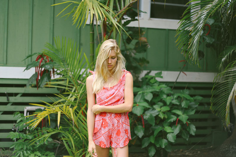 THE EDIT HAWAII : LOOKBOOK : NUAGE BLEU MAUI.jpg