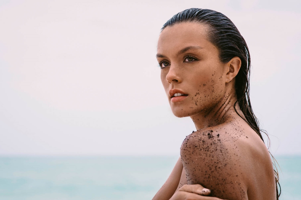 BEAUTY & THE BEACH // ALOHA APOTHECARY x THE EDIT HAWAII