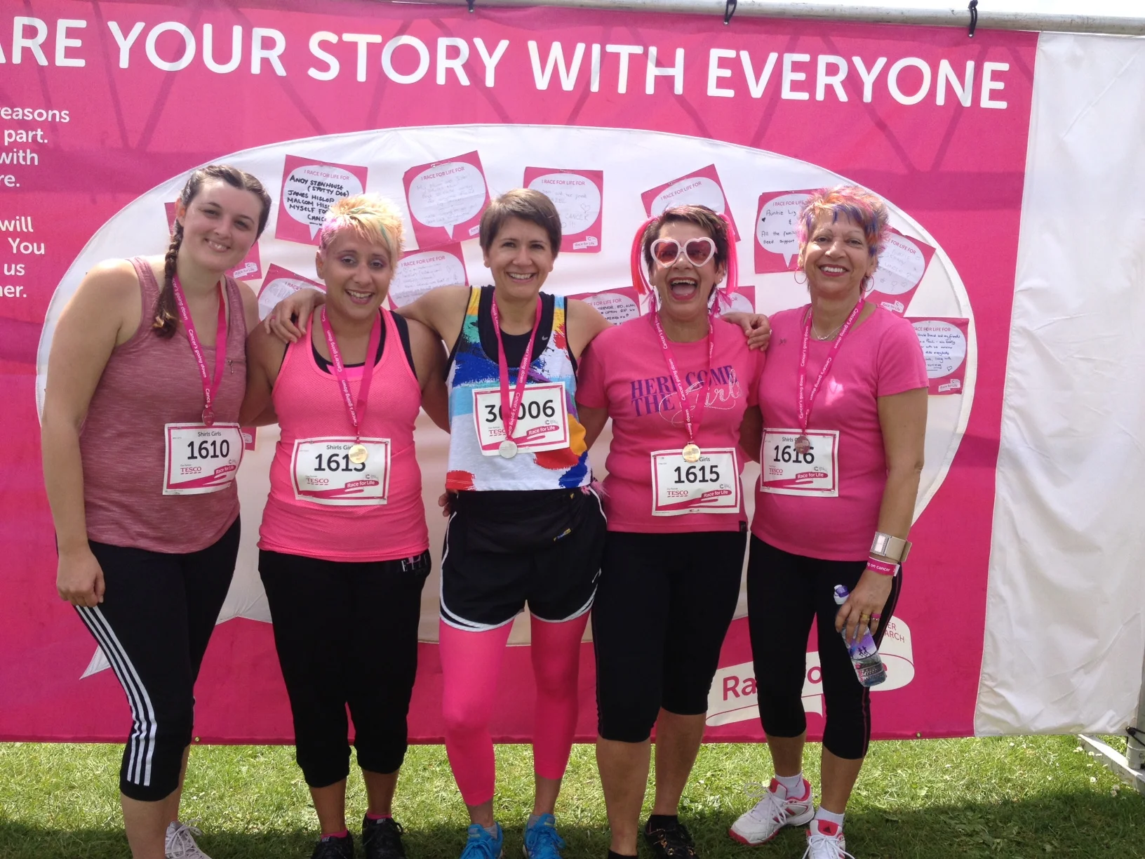 I raced for life and in the memory and honour of some we have lost to cancer and some who have survived. 