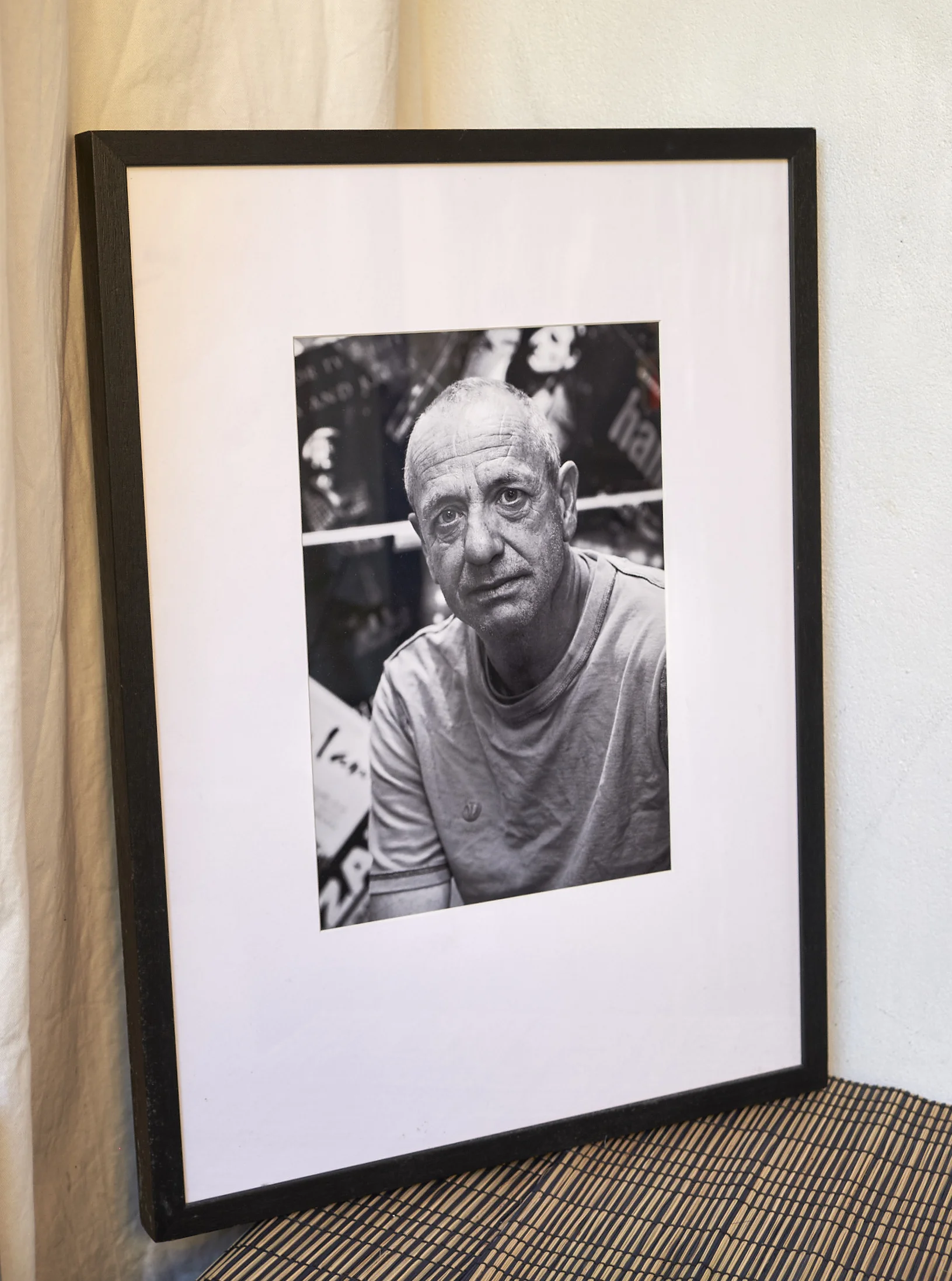 Arthur Smith Need an image for your comedy Hall of Fame?! Frame Size approx. 25 x 18.5" COST £50