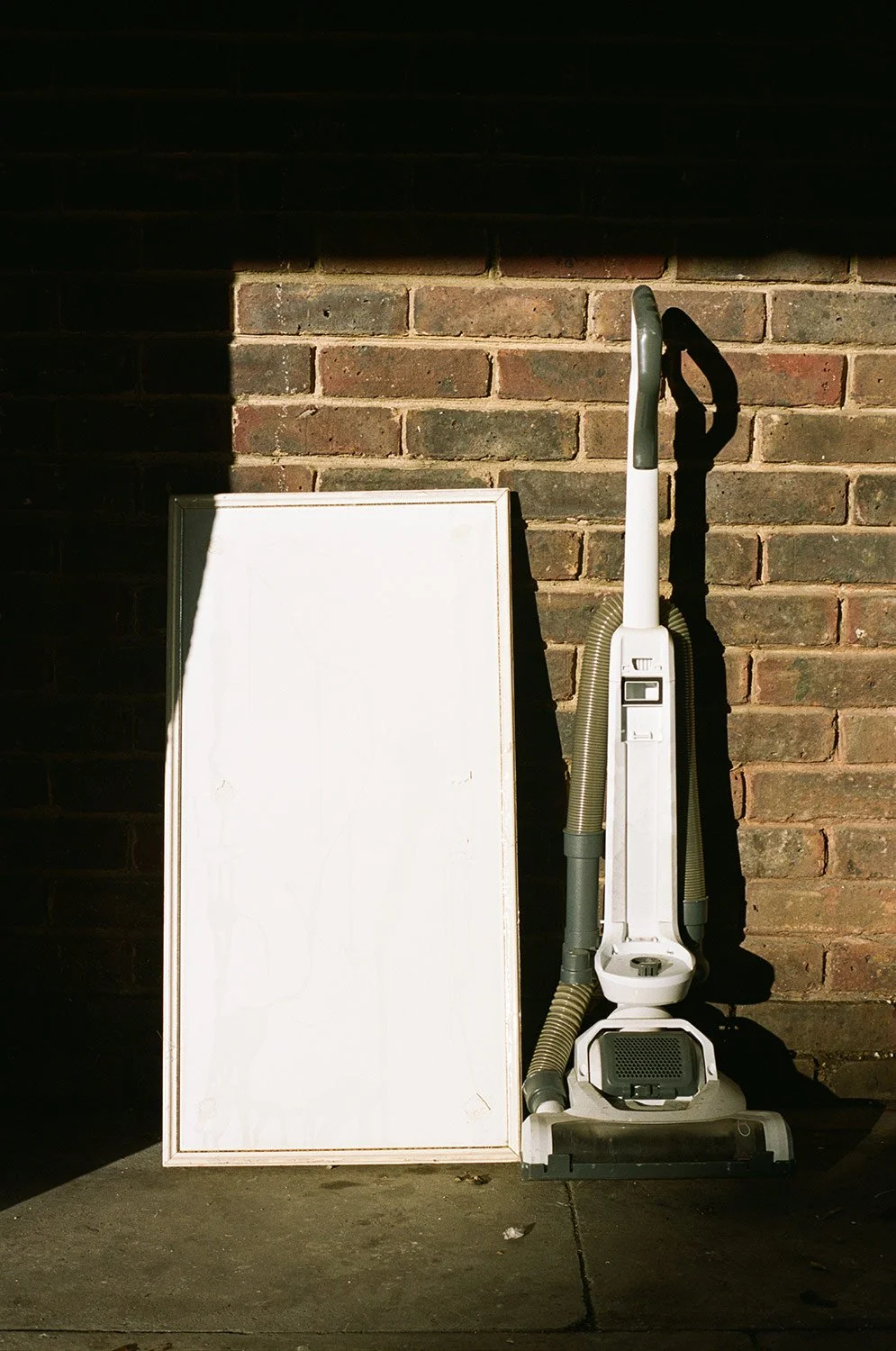 AE_Lesnes_Estate_someones rubbish.jpg