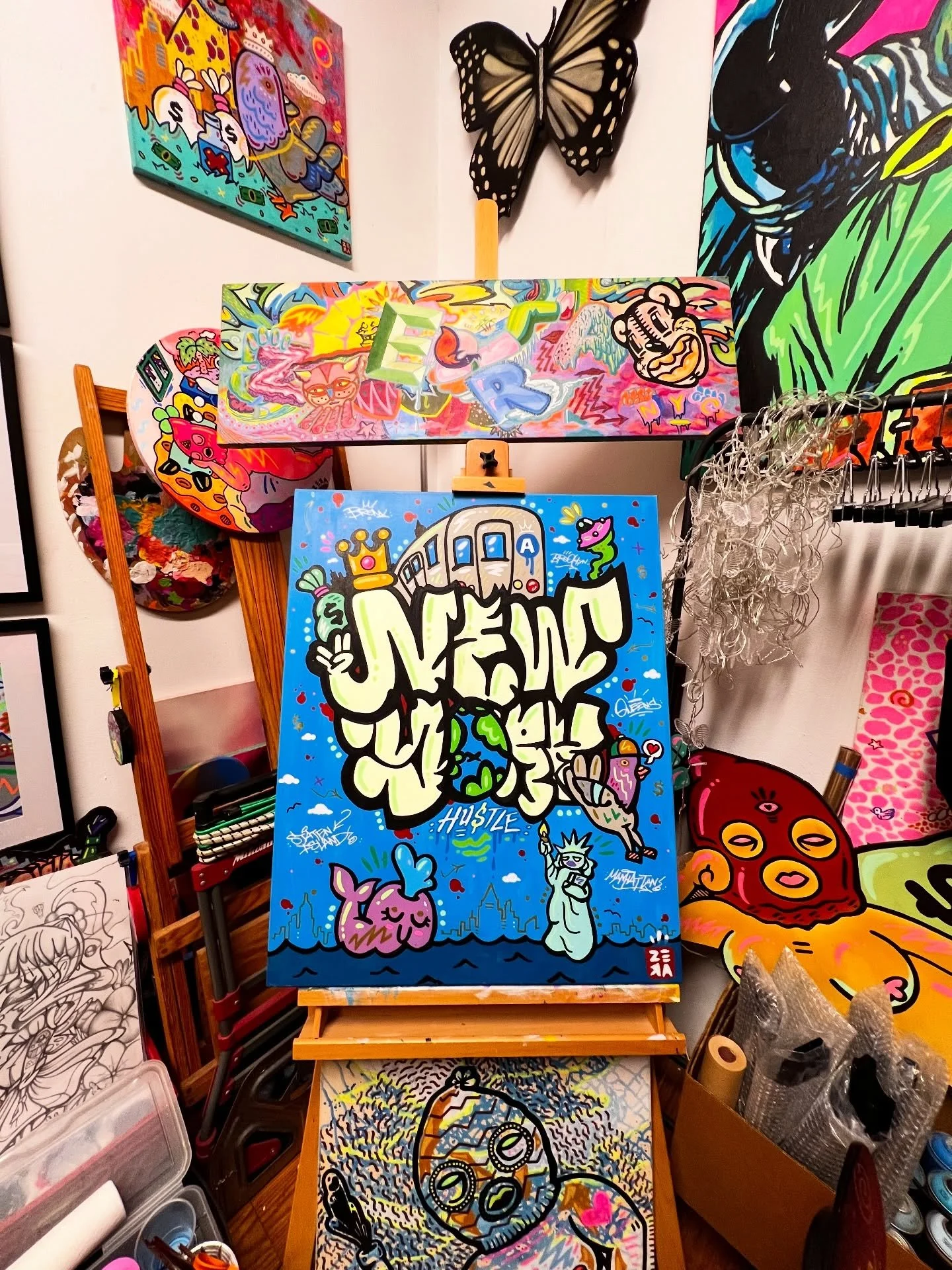 Art vs. Artist 👩🏻&zwj;🎨🎨

Life as of late has consisted of dancing between my art studio &amp; home studio shuffling between both personal passion projects &amp; art/design-based client projects.

Grateful to be able to live &amp; work in the one