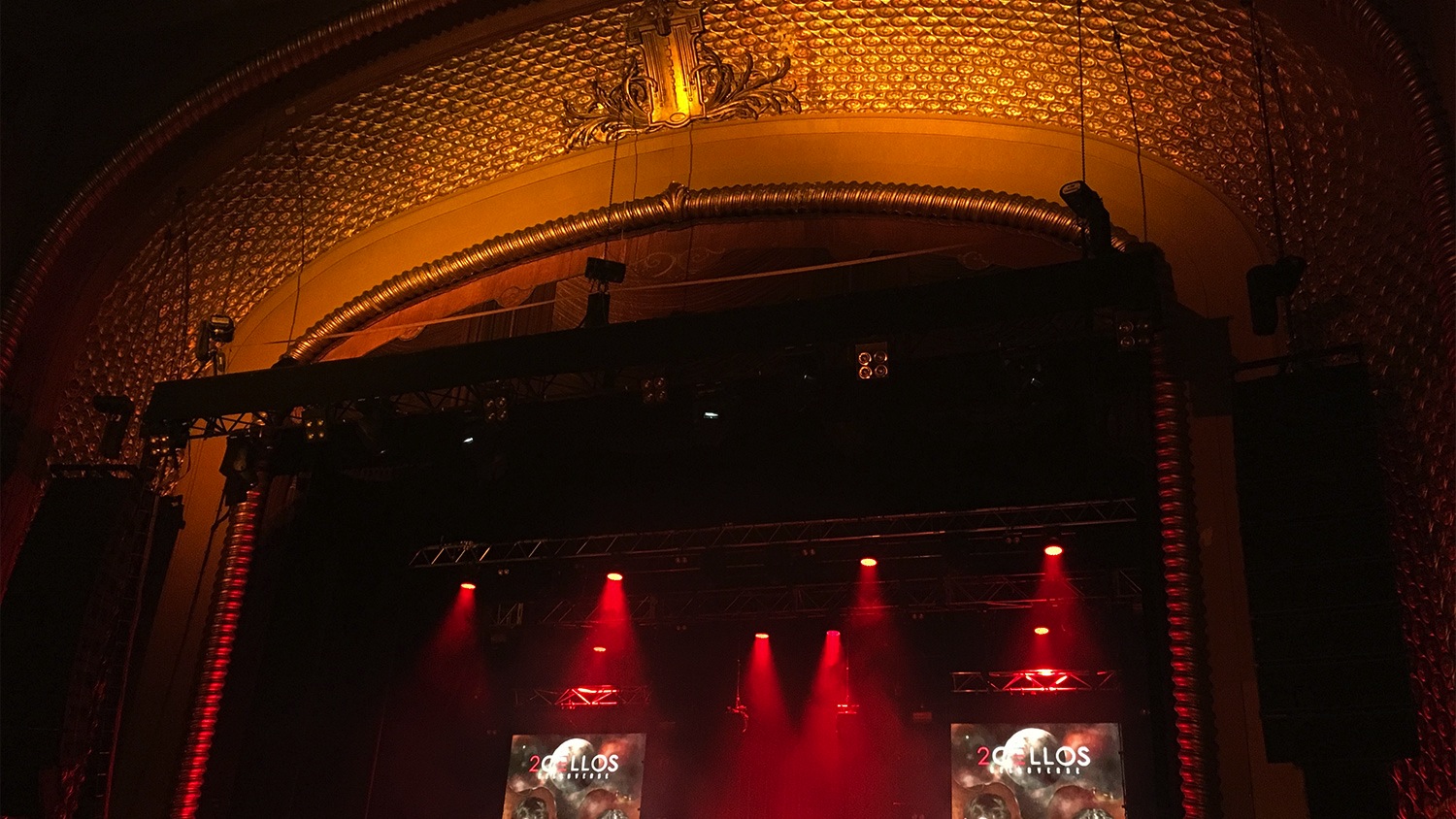 2CELLOS-Palais-Theatre-inside-The-Wong-Janice.jpg