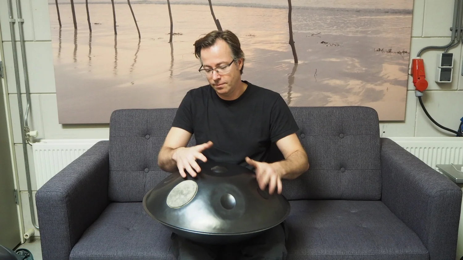 Gadung-handpan-Jorik-de-Beer-Hilversum-The-Wong-Janice-1.jpg