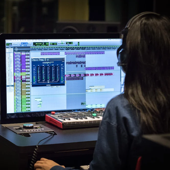 The-Wong-Janice-editing-mix-mastering-music-producer-online-session-cellist-Amsterdam.jpg