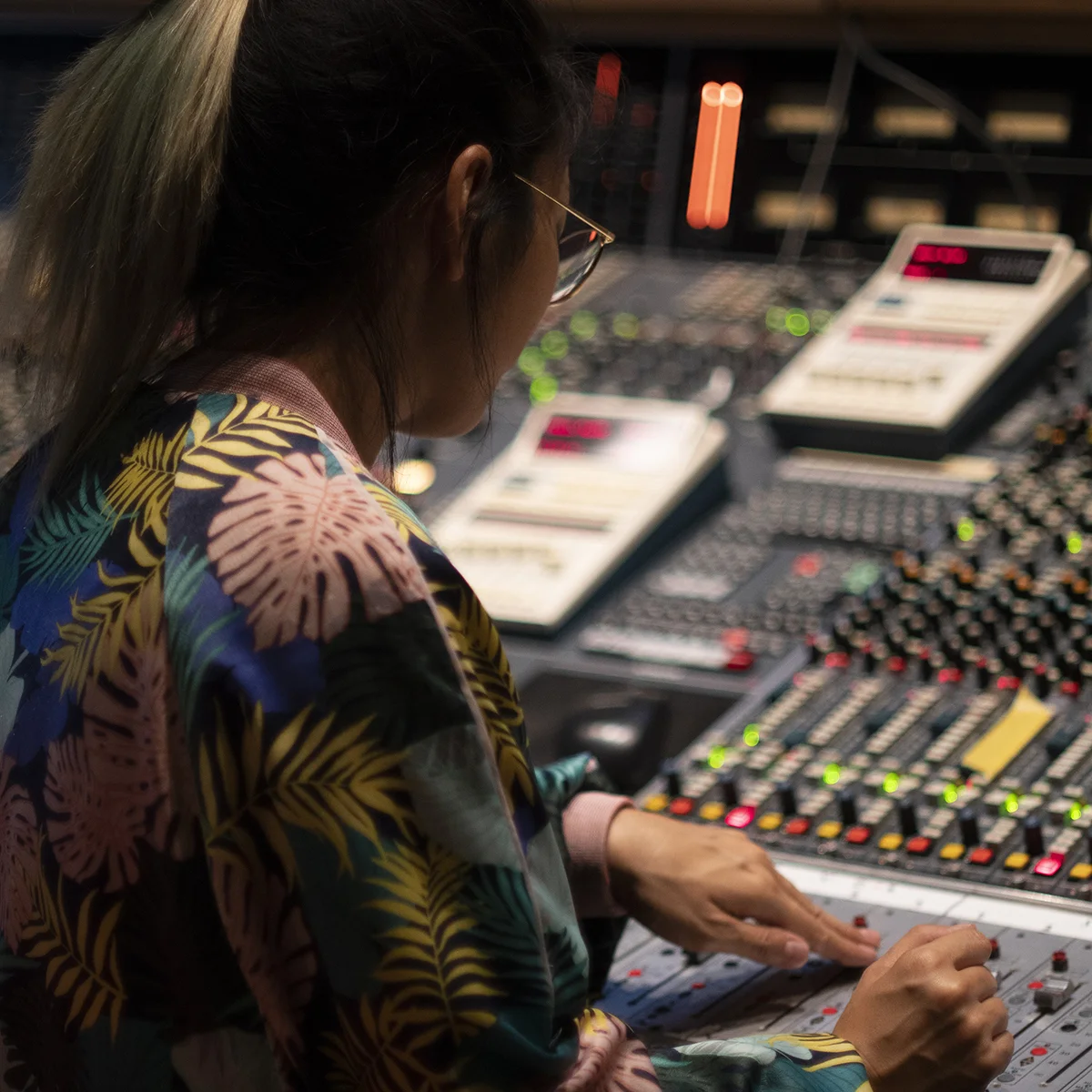 The-Wong-Janice-music-producer-recording-engineer-Amsterdam-online-session-cellist.jpg