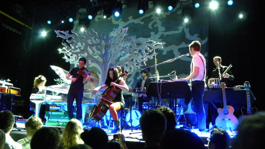 Live-to-Linda-Imogen-Heap-1-The-Wong-Janice-cellist.jpg