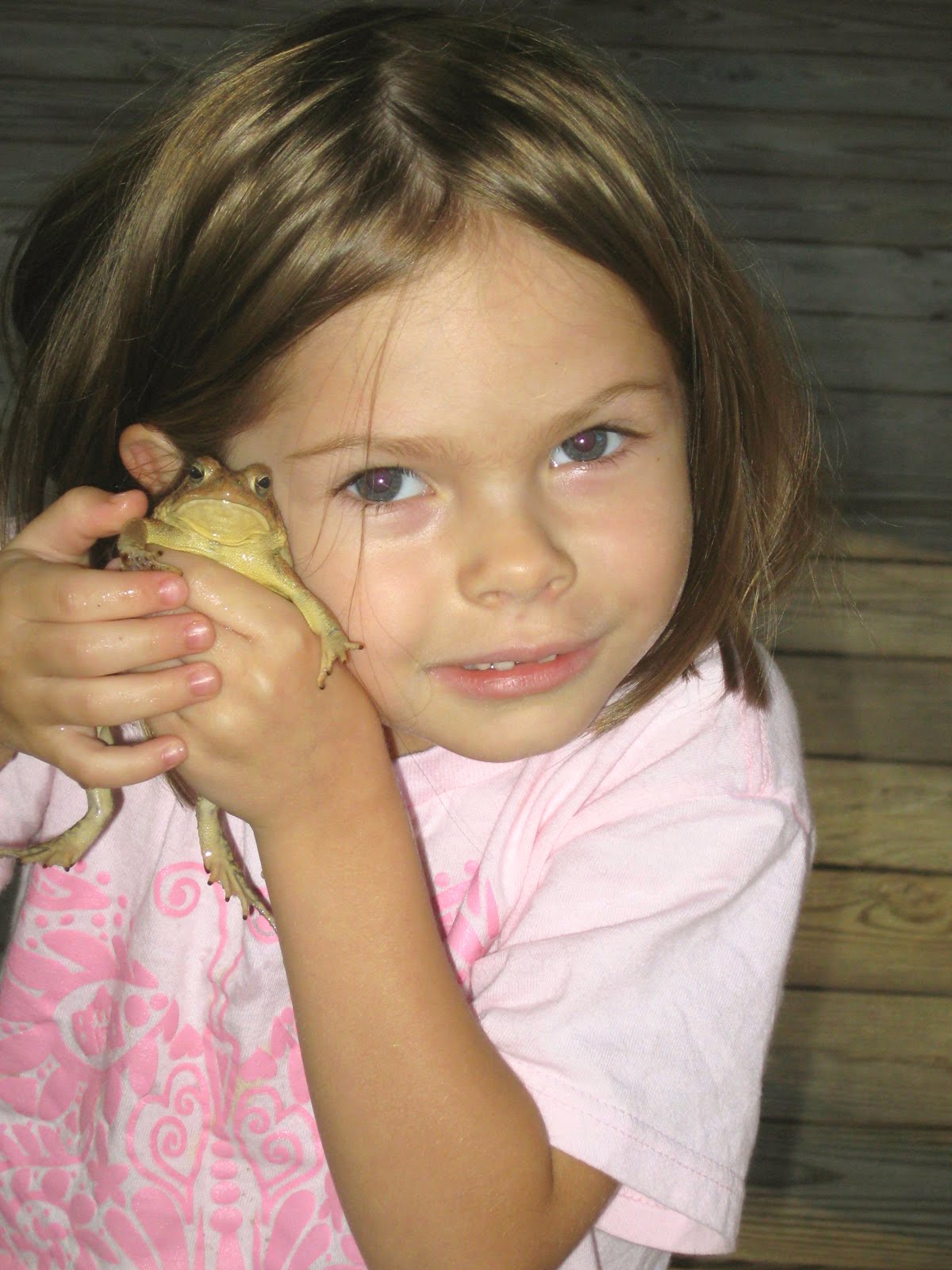 Anna Grace & Frog friend!.JPG