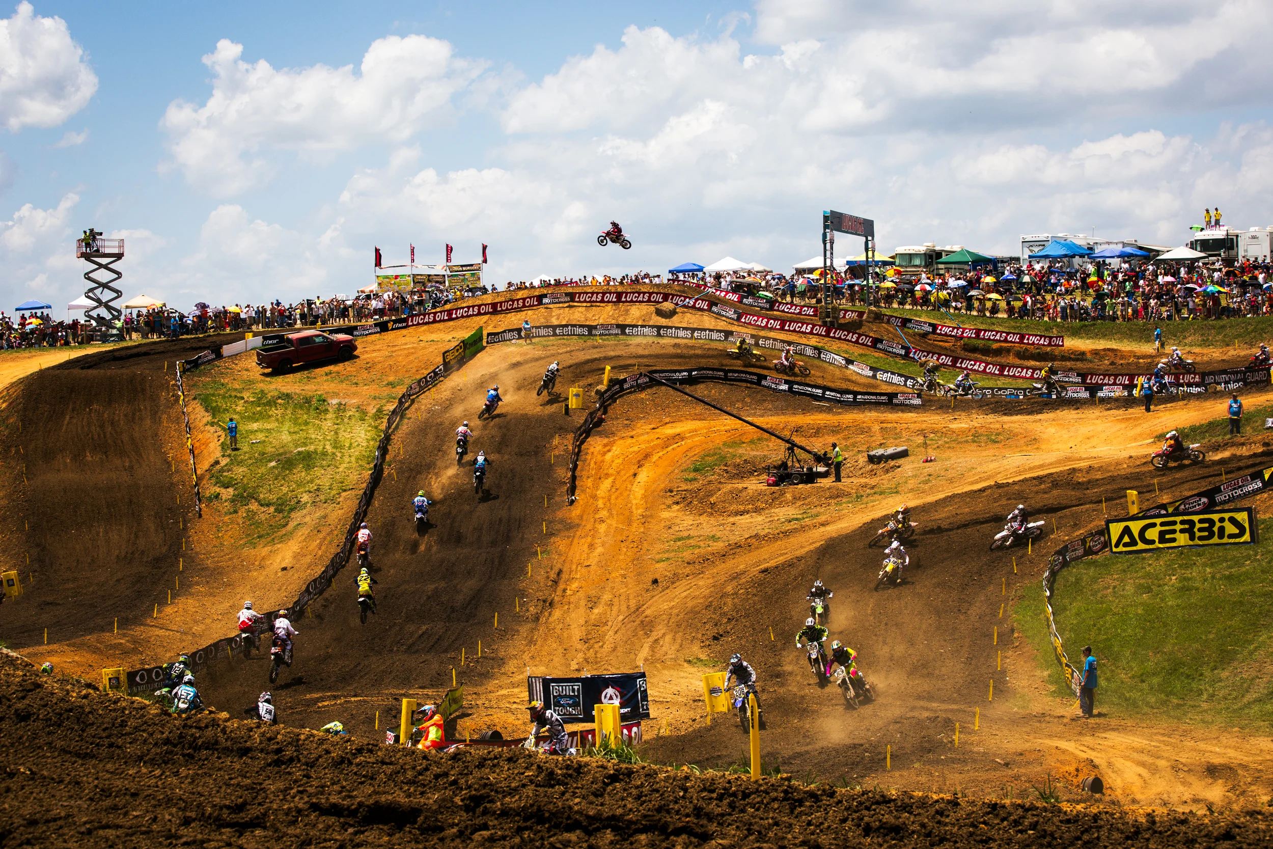 muddy_creek_lots_racing.jpg