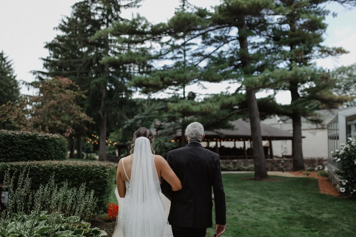 ShadowShinePictures-Wedding-Photography-Clarkston-Pine-Knob-29.jpg