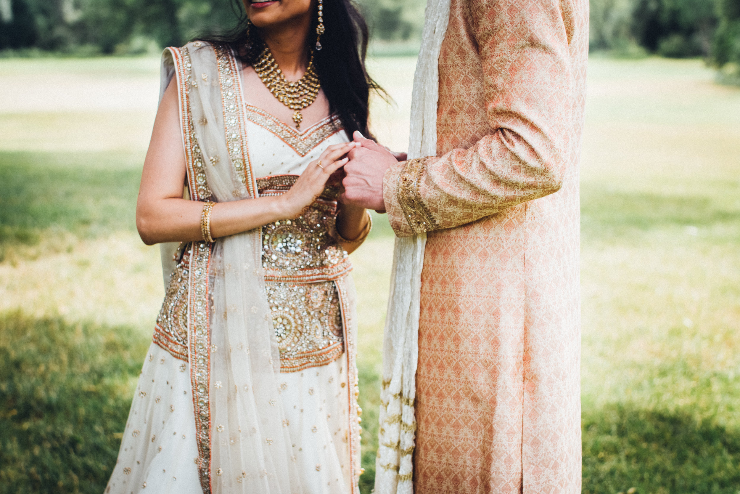 award-winning-wedding-photographer-photographers-photography-detorit-avani-khristoph-becker-bhatt-shadow-shine-pictures-michigan
