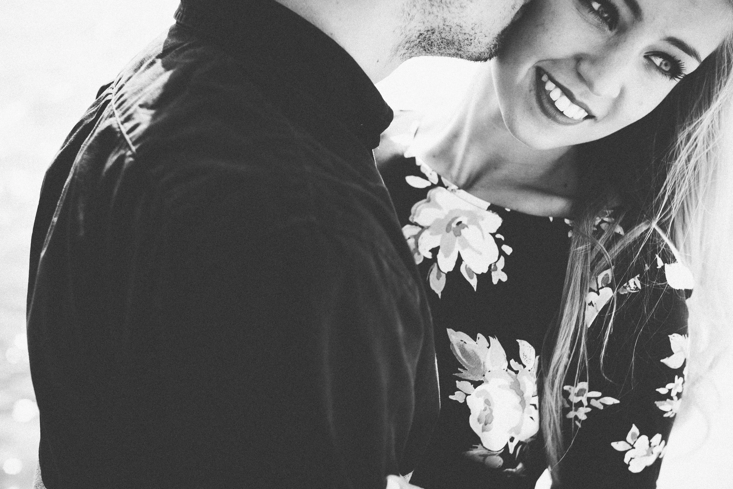 destination-engagement-photos-wedding-photography-shadow-shine-pictures-photographers