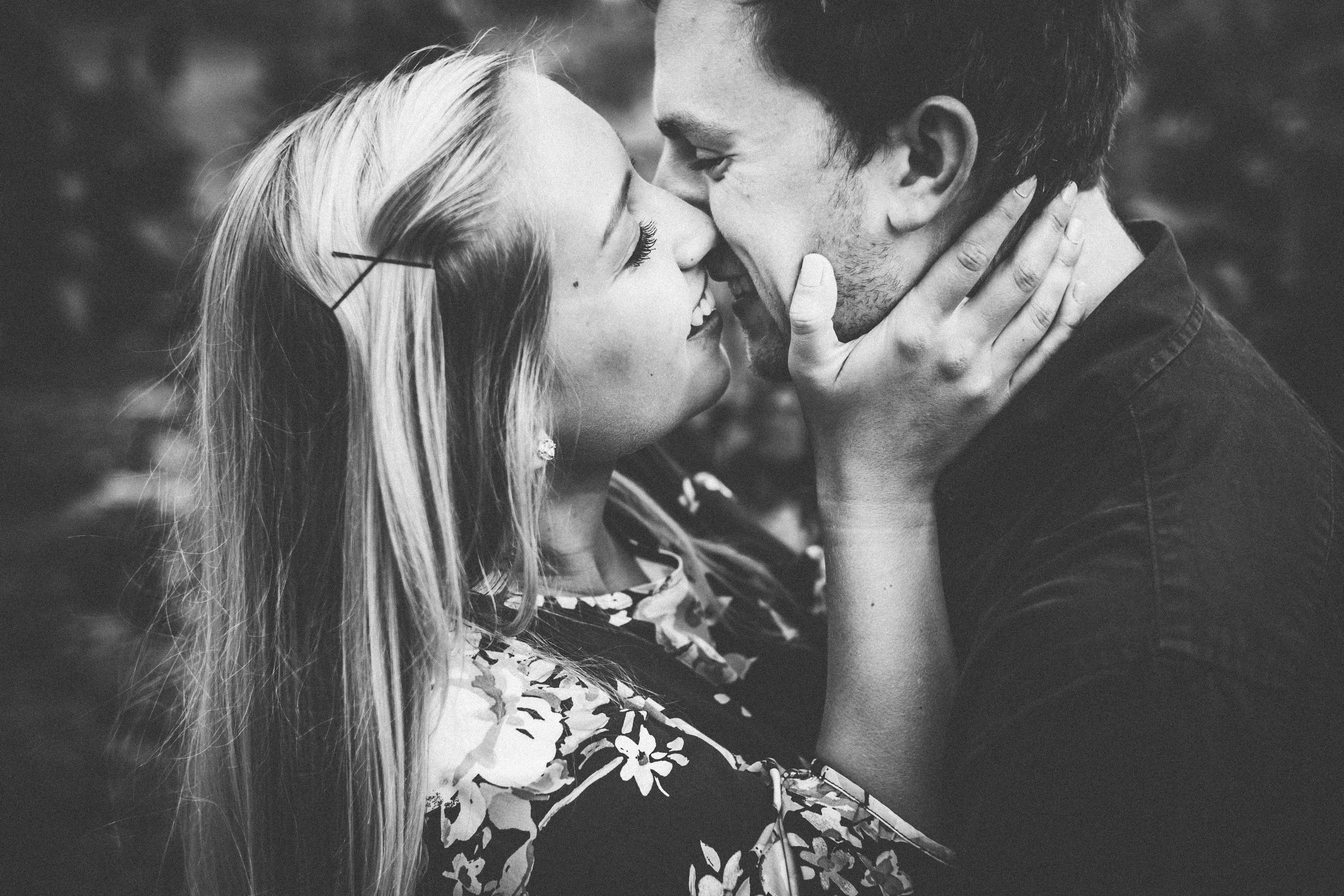 chicago-wedding-destination-photographers-photographer-photgraphy-award-winning-shadow-shine-pictures-engagement-photos