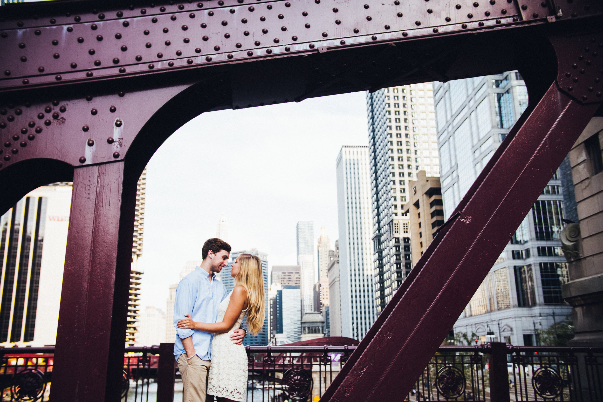 engagement-photography-destination-photographers-photographer-shadow-shine-pictures-chicago-illinois-bryce-anna