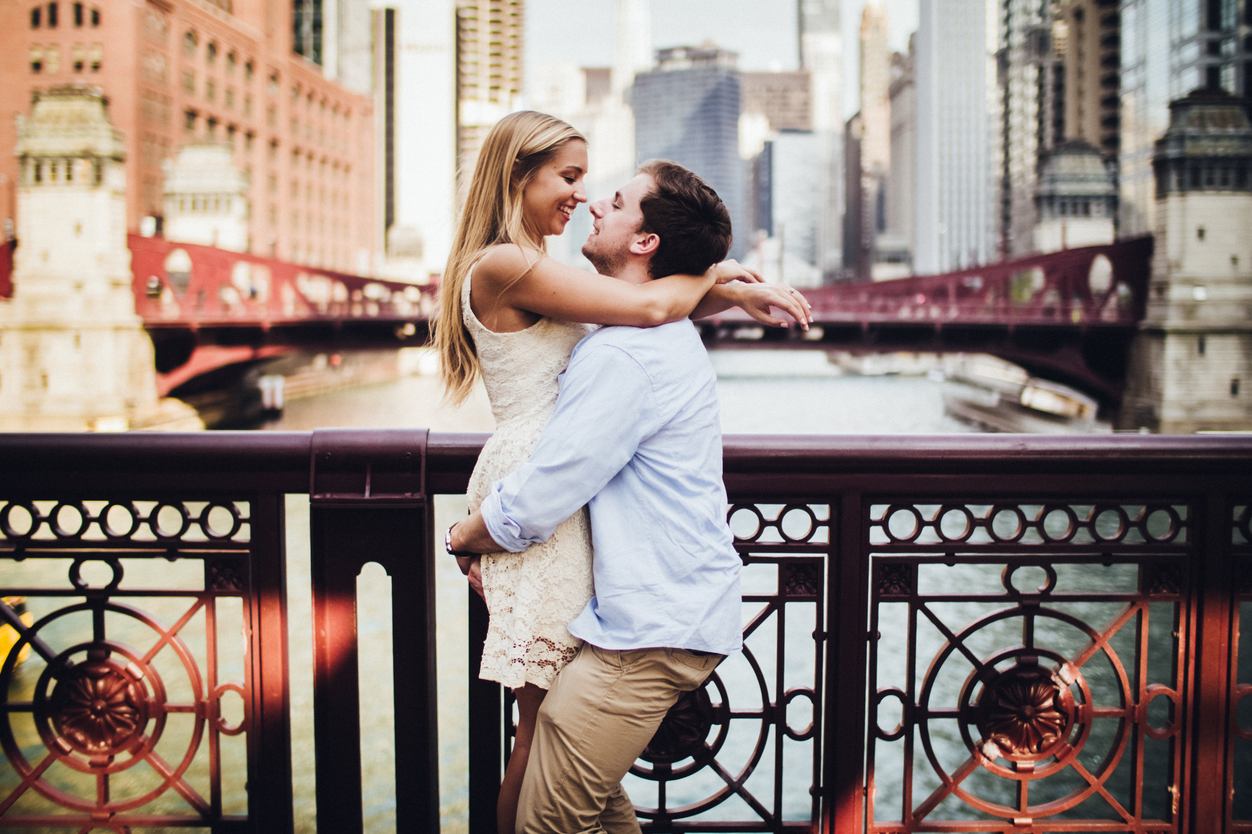 shadow-shine-pictures-engagement-photos-wedding-photographers-photographer-photography-destination-chicago