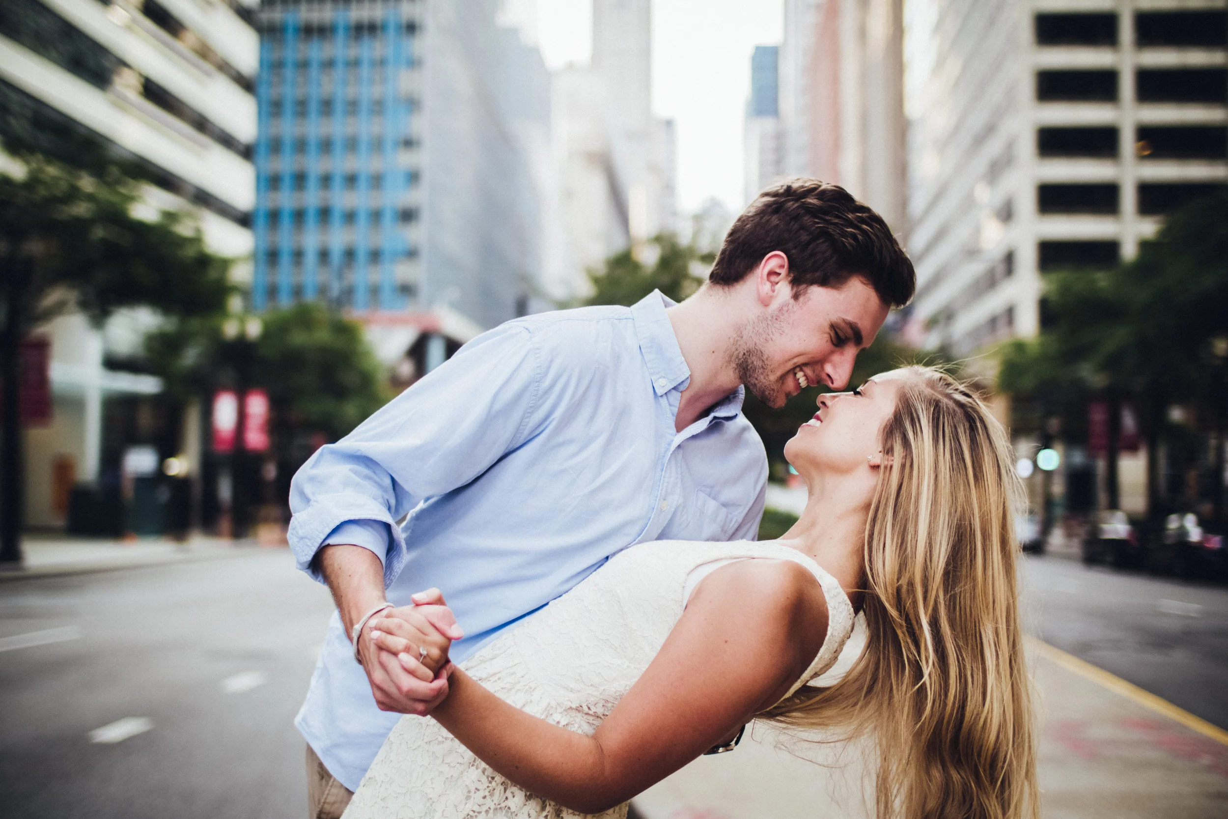 chicago-illinois-anna-bryce-wedding-engagement-photos-award-winning-photographers-shadow-shine-pictures