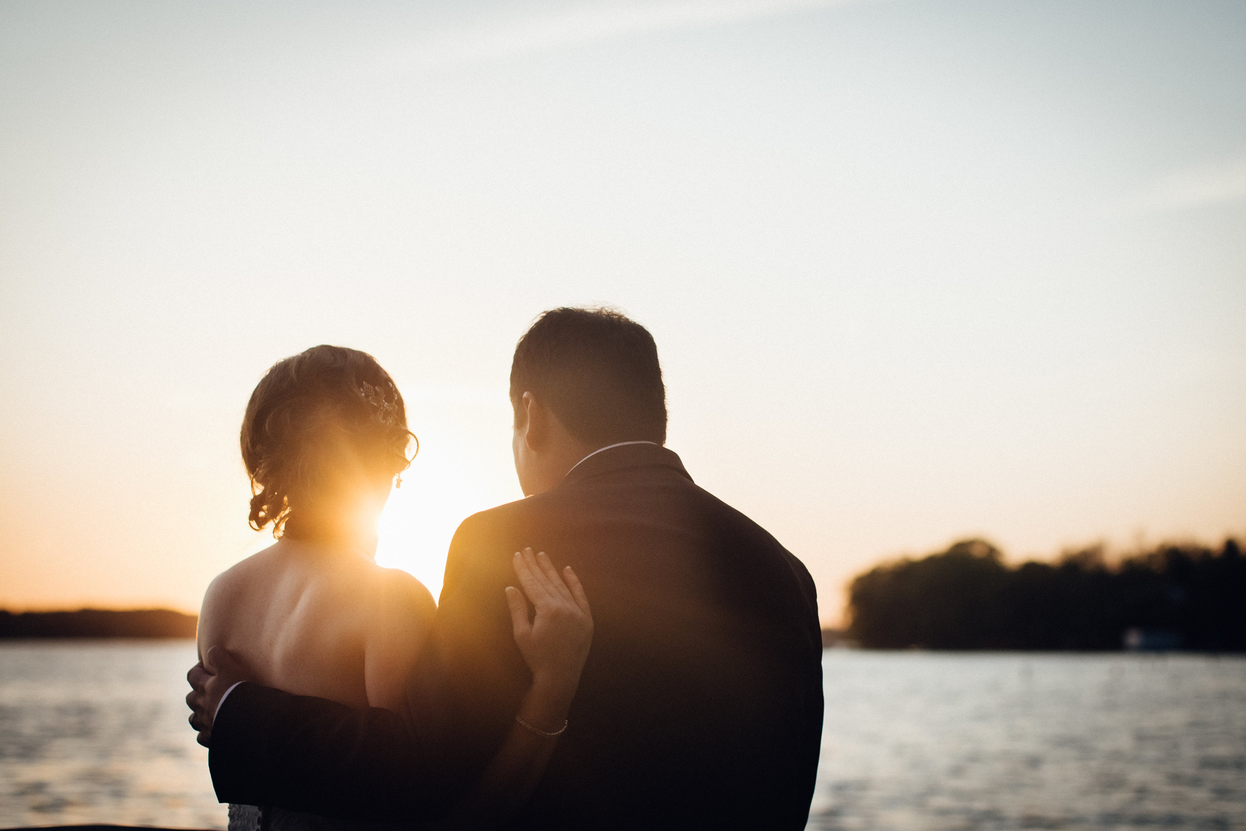 Stephanie + Kaveh: Gull Lake Wedding Trailer