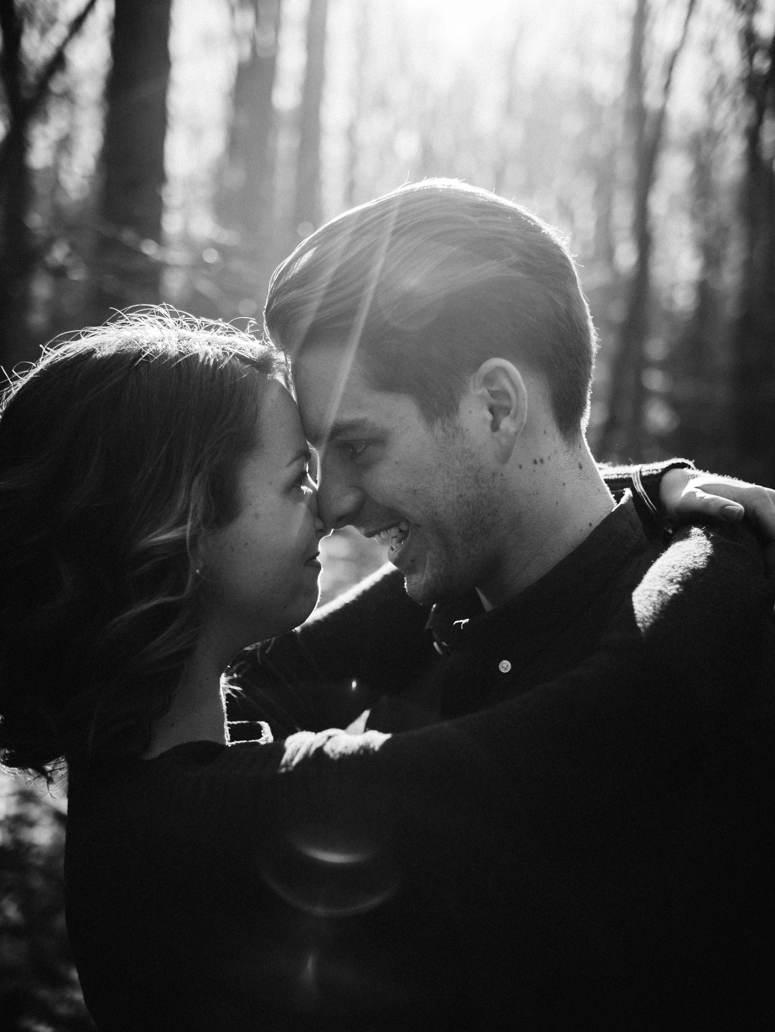 NOAH_PAIGE_LEHMAN_MCGOLDRICK_MICHIGAN_ENGAGEMENT_PHOTOGRAPHY_0032.jpg