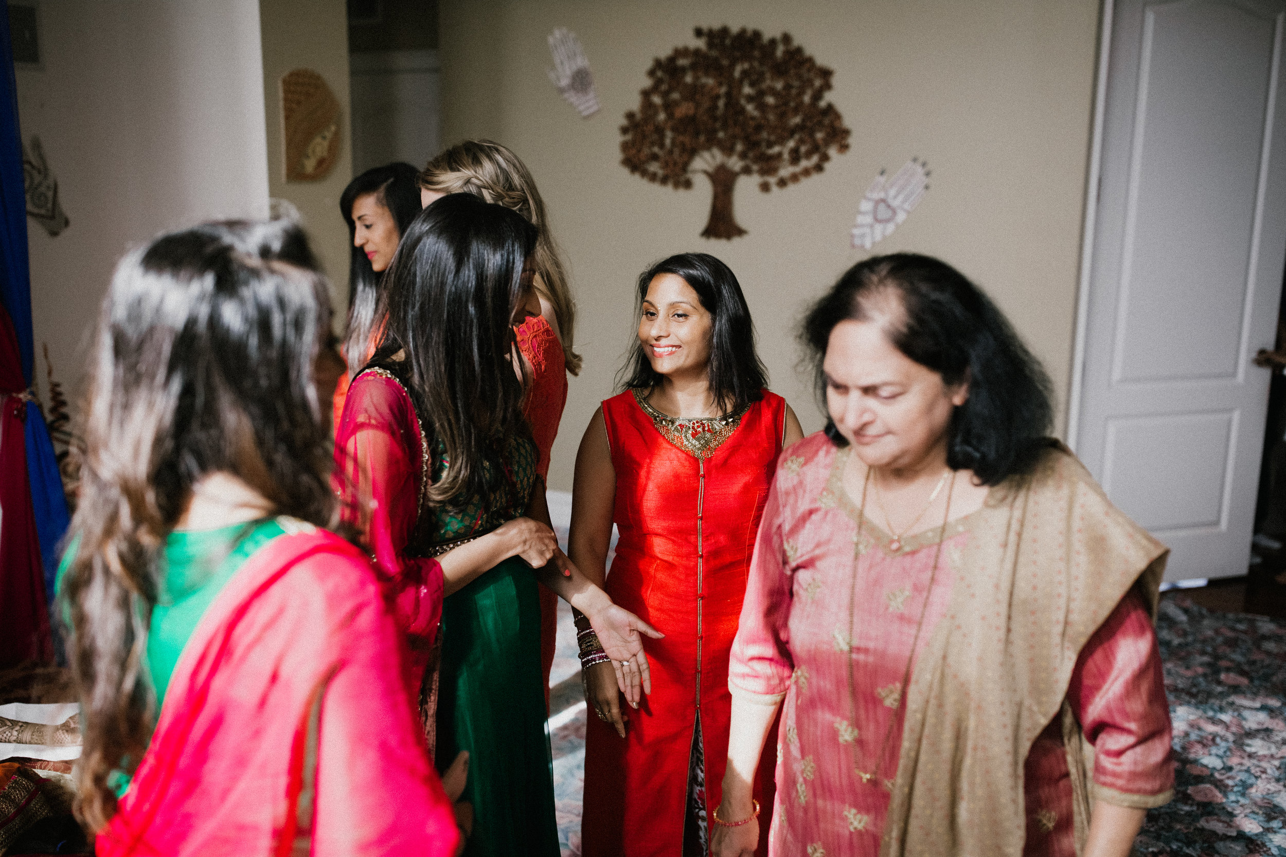 Aparna-Ankit-Patel-Mehndi-Wedding-Photos-0010.jpg