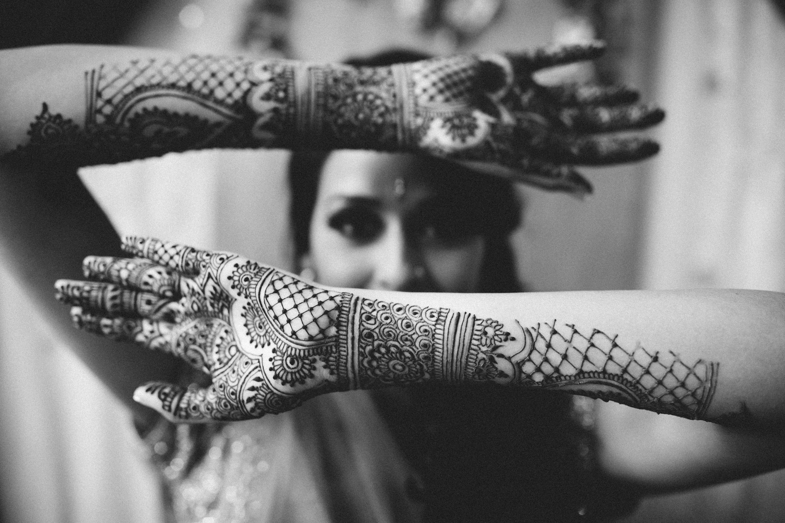 Aparna-Ankit-Patel-Mehndi-Wedding-Photos-0028.jpg