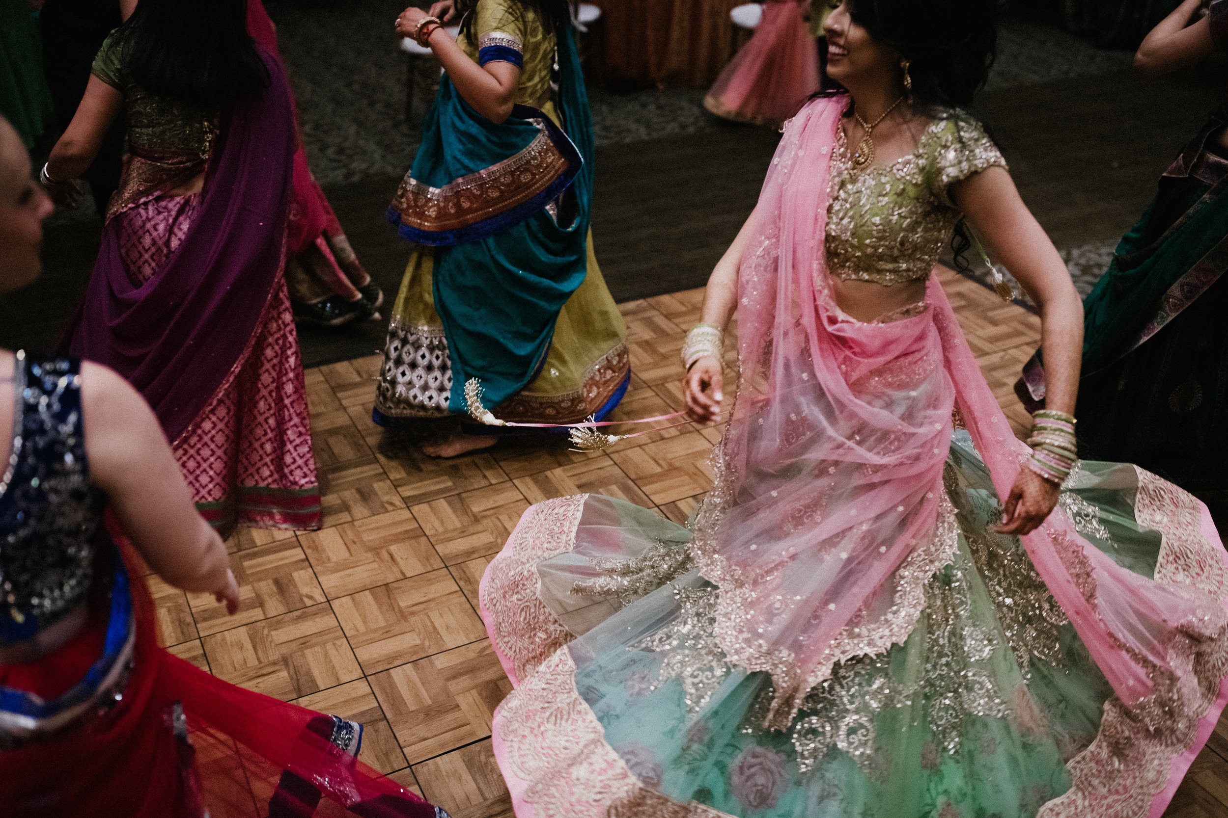 Aparna-Ankit-Patel-Shah-Detroit-Michigan-Shadow-Shine-Pictures-Photography-Indian-Garba-Raas