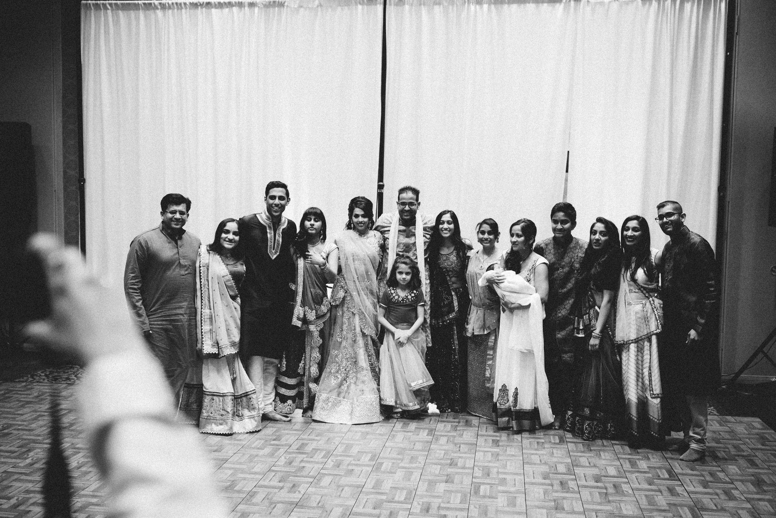 Aparna-Ankit-Patel-Shah-Detroit-Michigan-Shadow-Shine-Pictures-Photography-Indian-Cinematographer-Garba-Raas-Wedding