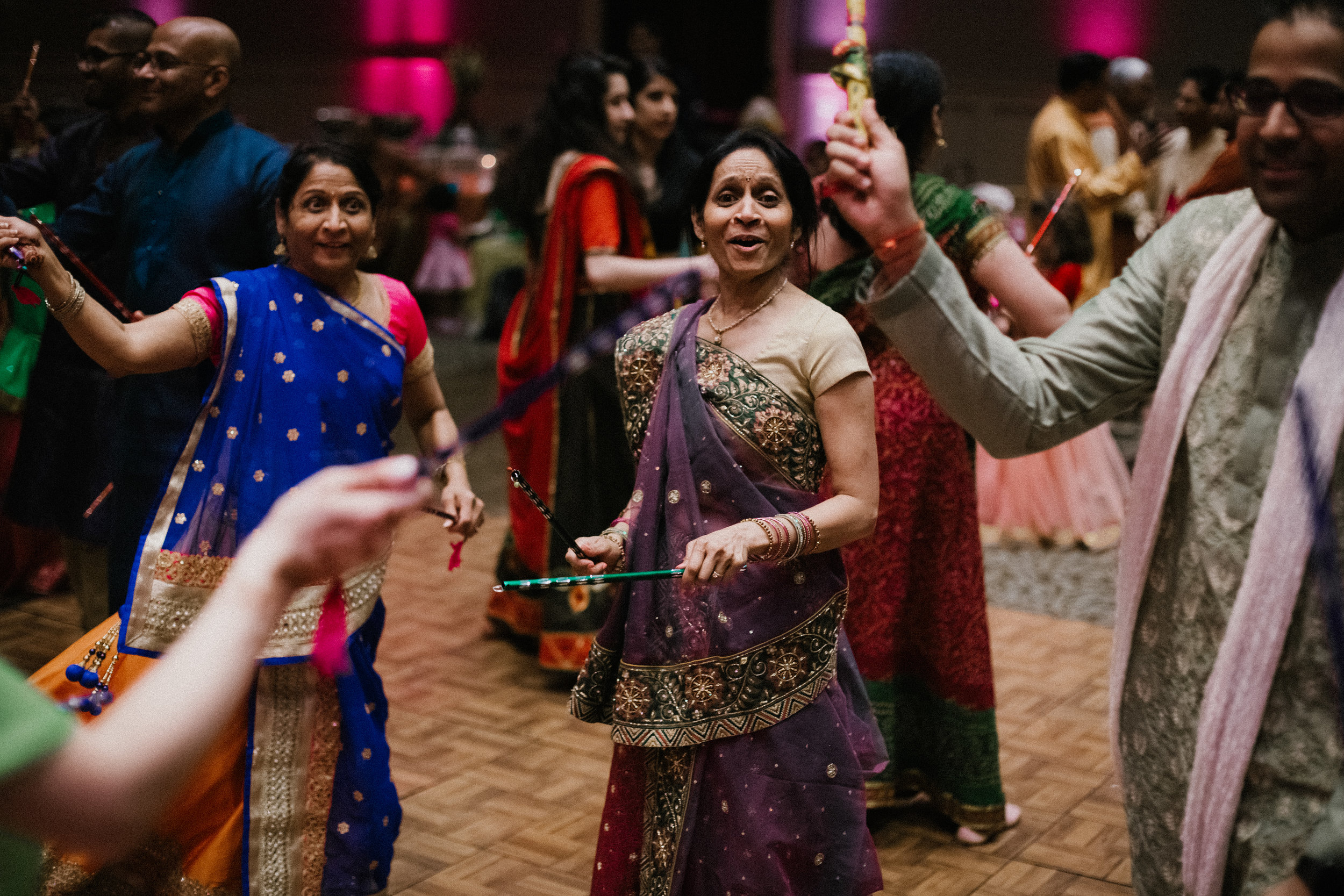 Aparna-Ankit-Patel-Shah-Detroit-Michigan-Shadow-Shine-Pictures-Photography-Indian-Mid-West-Garba-Raas